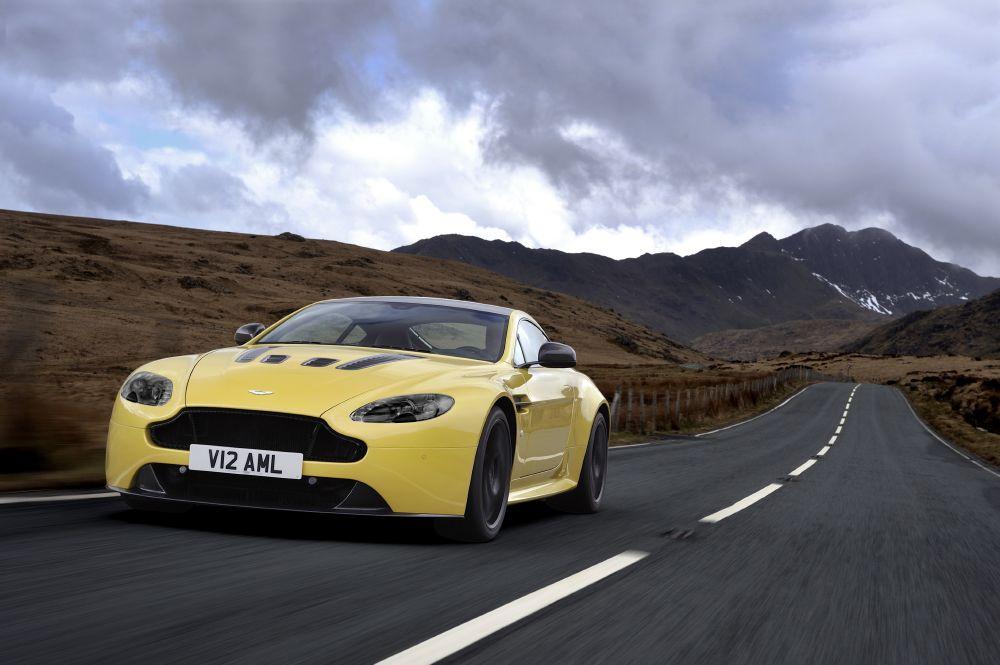 New-2017-Aston-Martin-V12-Vantage-S