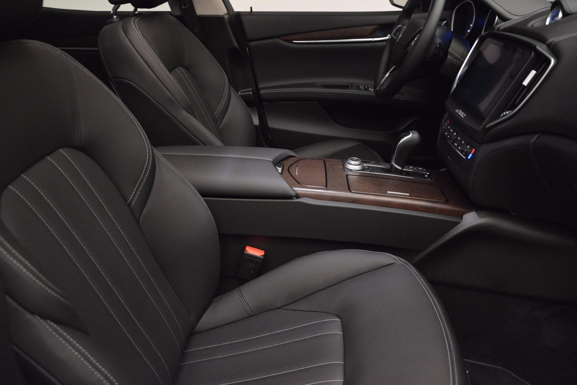 New-2017-Maserati-Ghibli-S-Q4