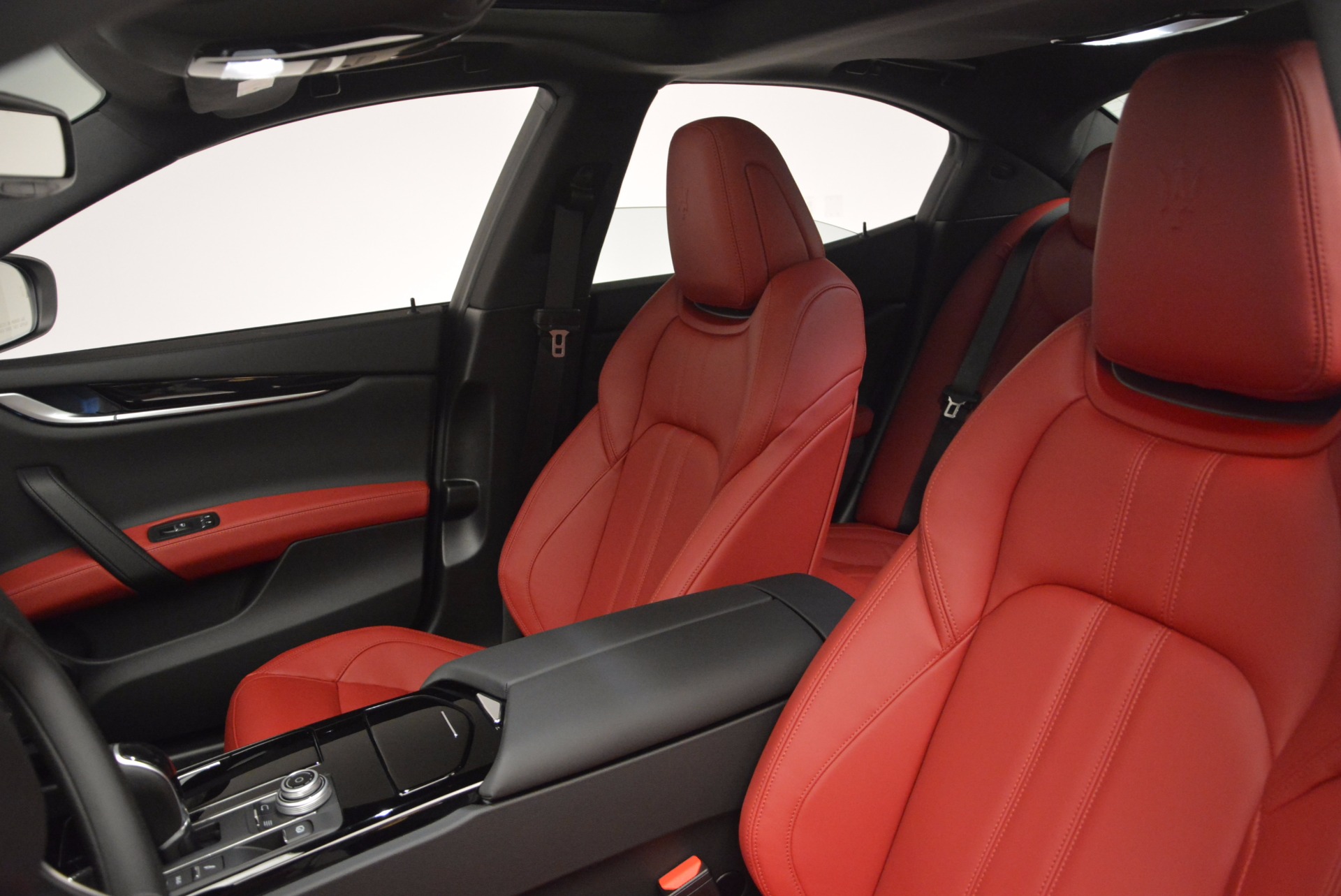 New-2017-Maserati-Ghibli-S-Q4