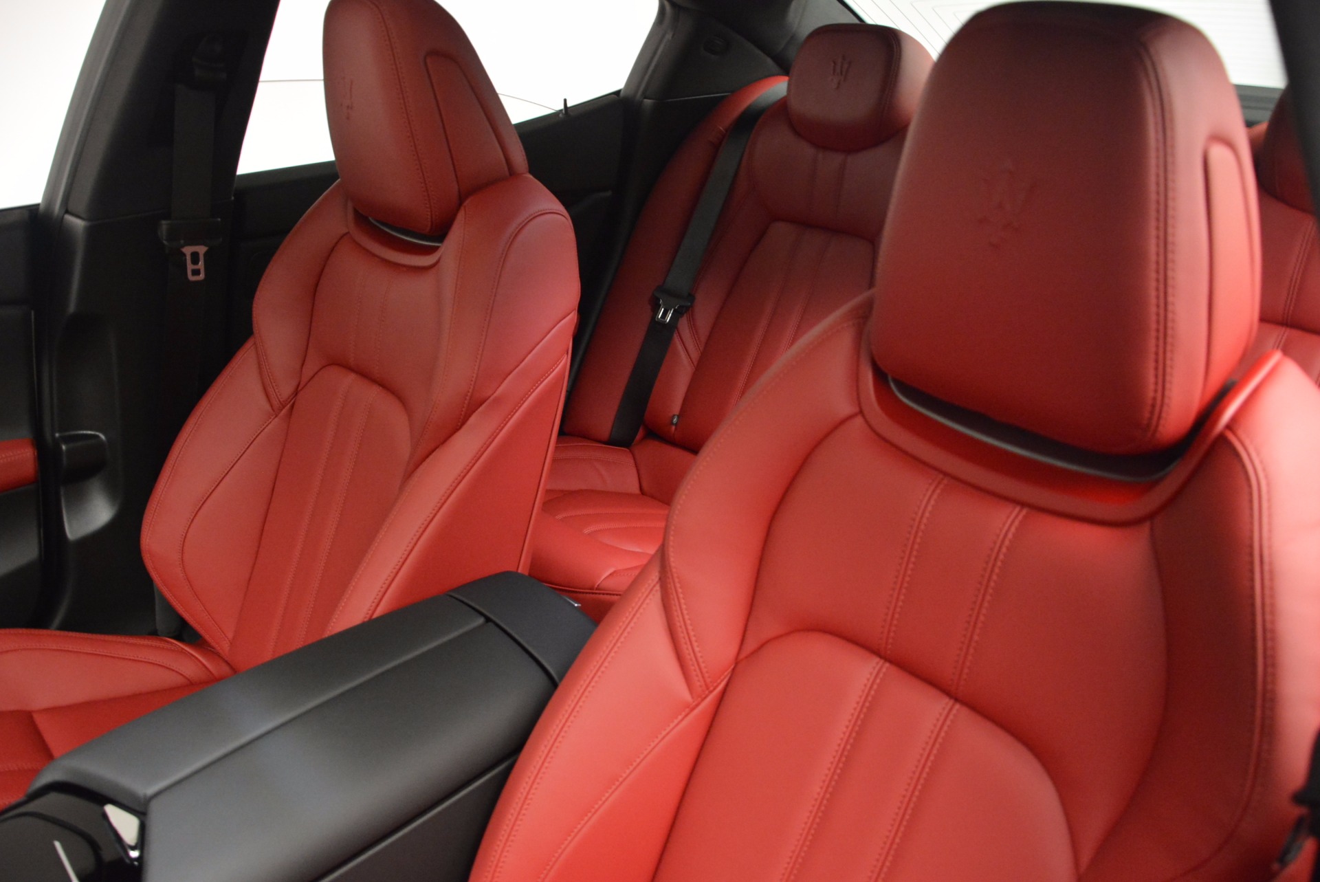 New-2017-Maserati-Ghibli-S-Q4