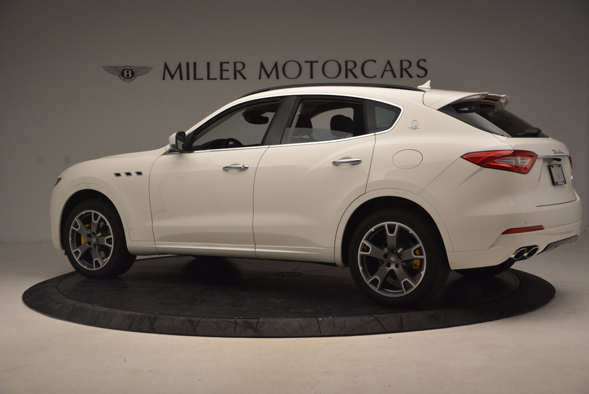 New-2017-Maserati-Levante-S-Q4