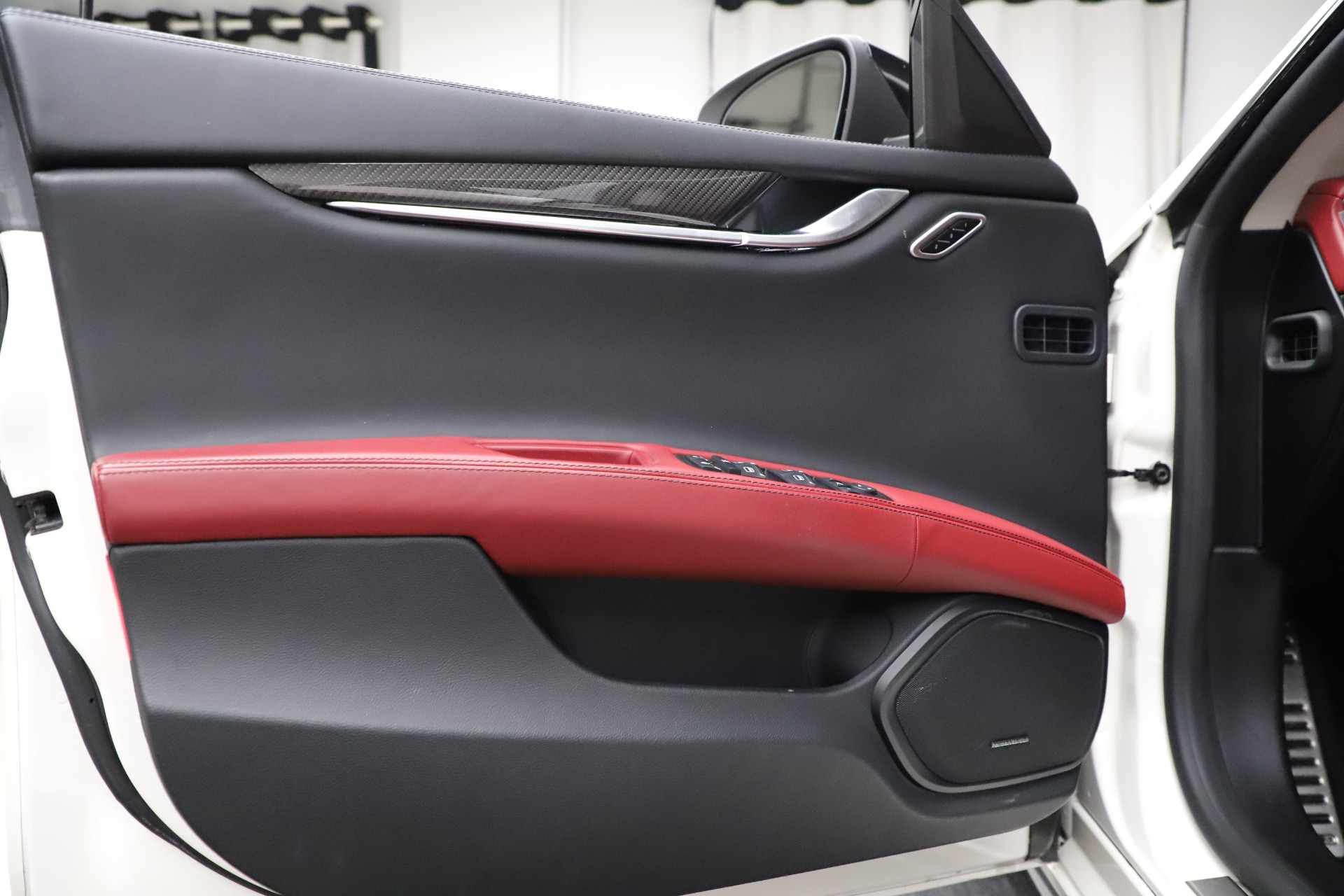 Used-2017-Maserati-Ghibli-S-Q4