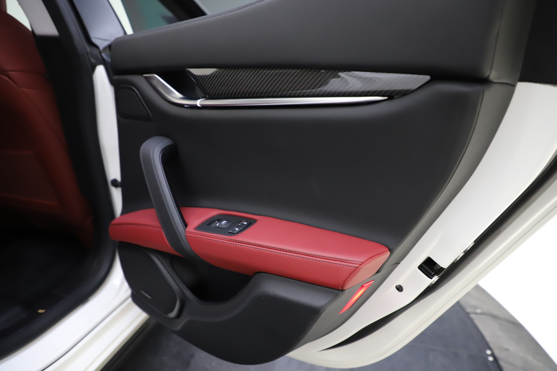 Used-2017-Maserati-Ghibli-S-Q4