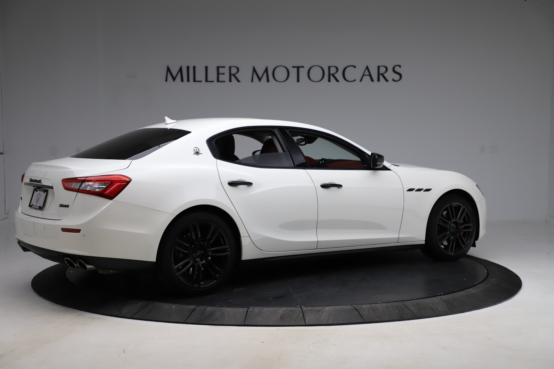 Used-2017-Maserati-Ghibli-S-Q4
