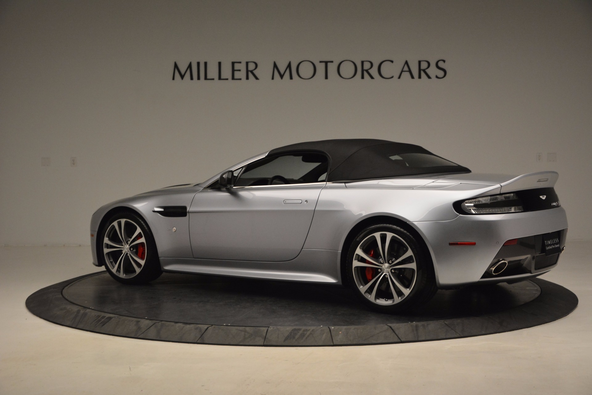 Used-2015-Aston-Martin-V12-Vantage-S-Roadster
