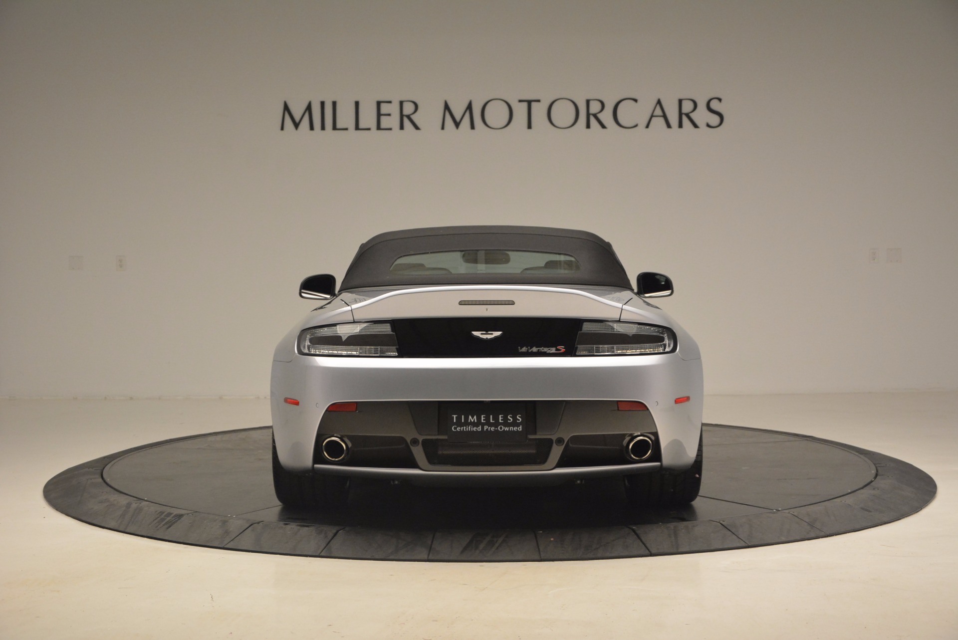 Used-2015-Aston-Martin-V12-Vantage-S-Roadster