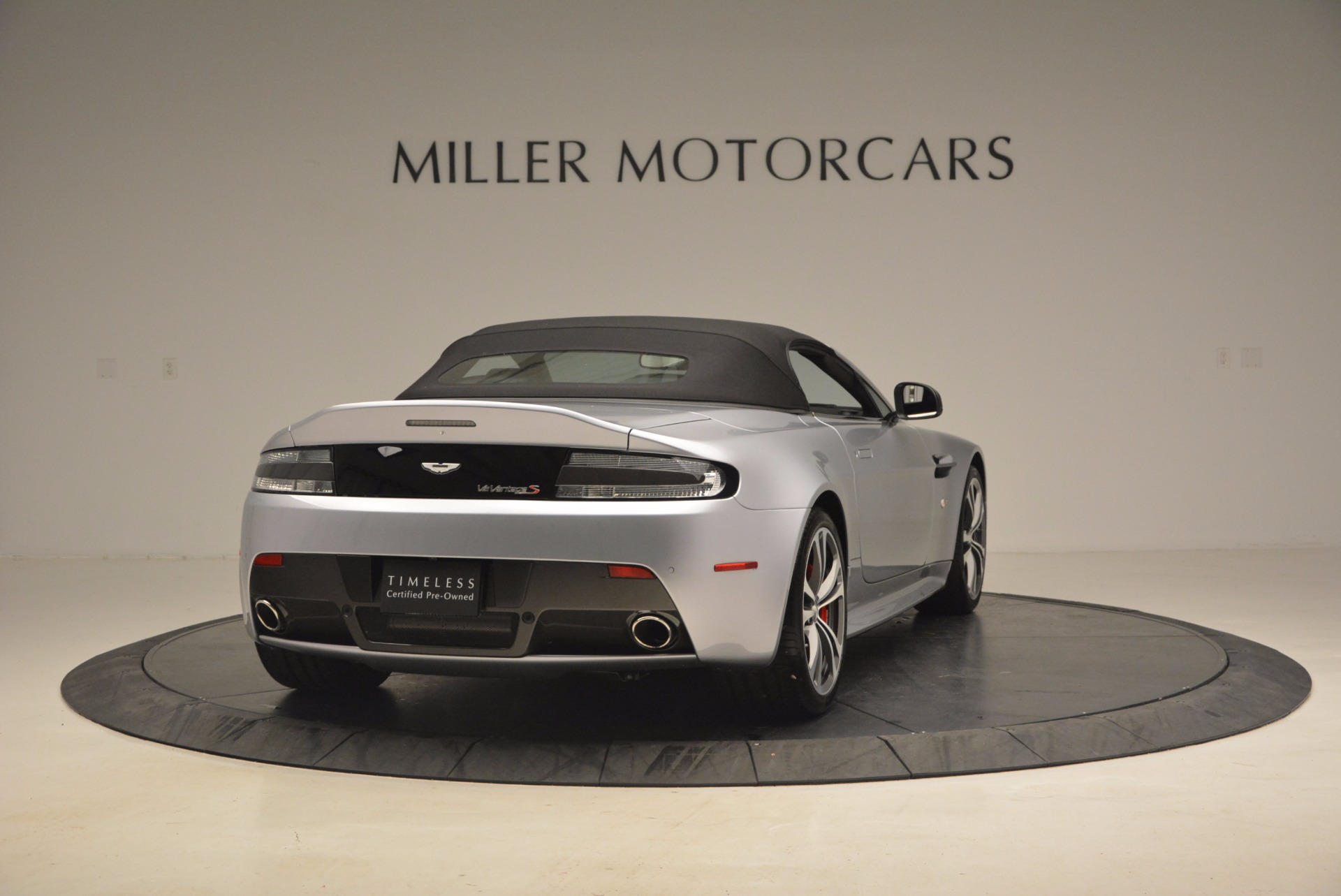 Used-2015-Aston-Martin-V12-Vantage-S-Roadster