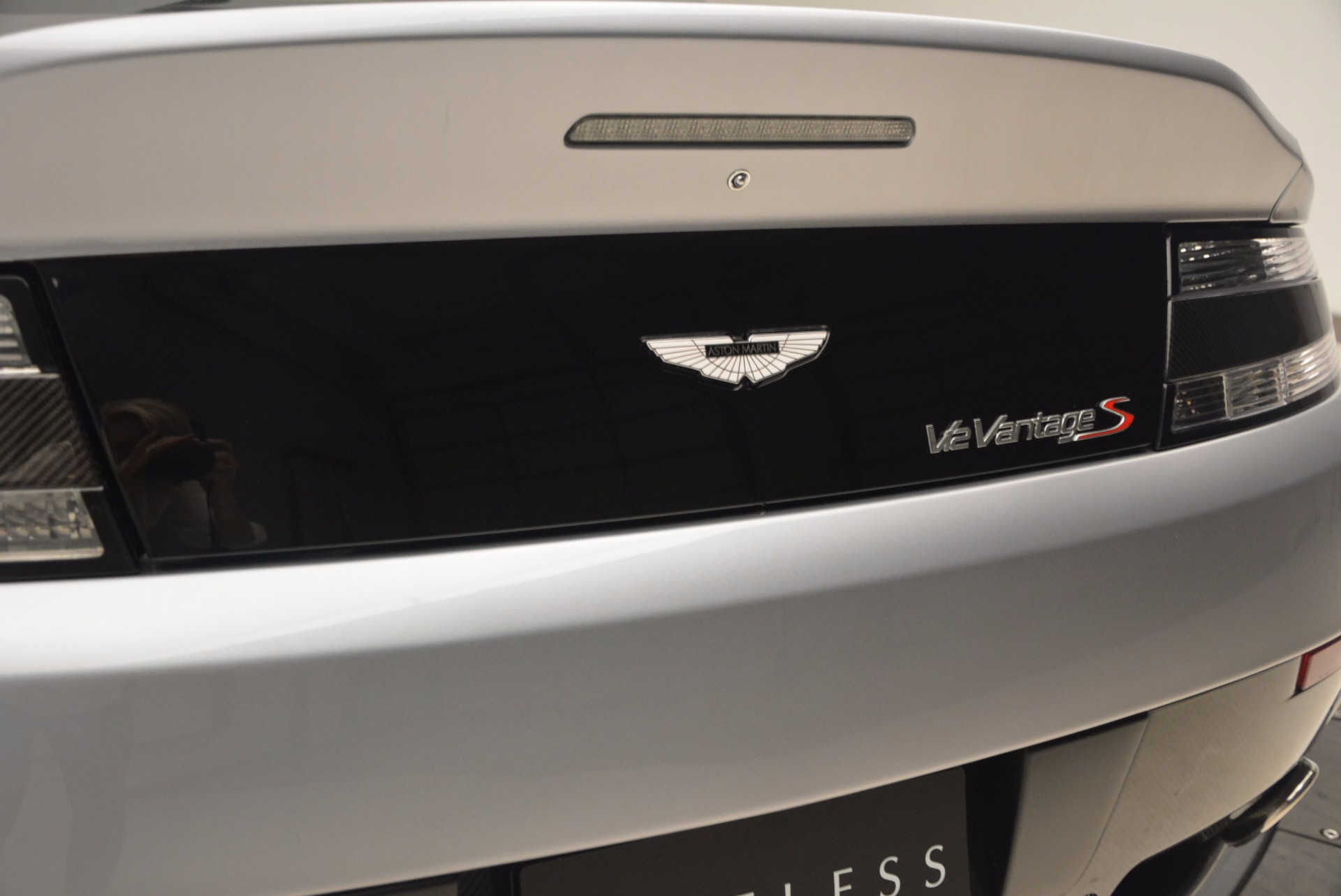 Used-2015-Aston-Martin-V12-Vantage-S-Roadster