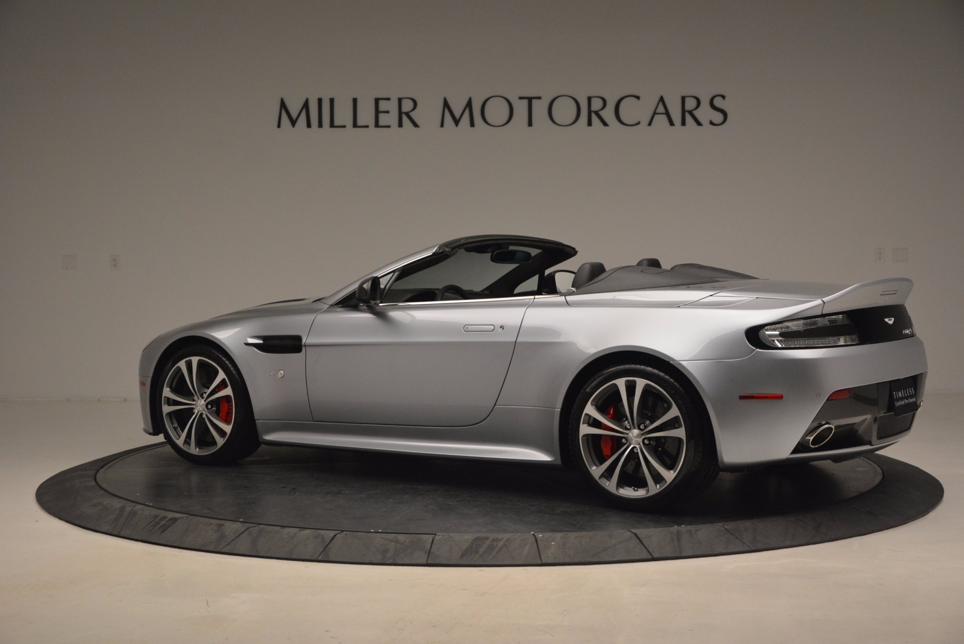 Used-2015-Aston-Martin-V12-Vantage-S-Roadster
