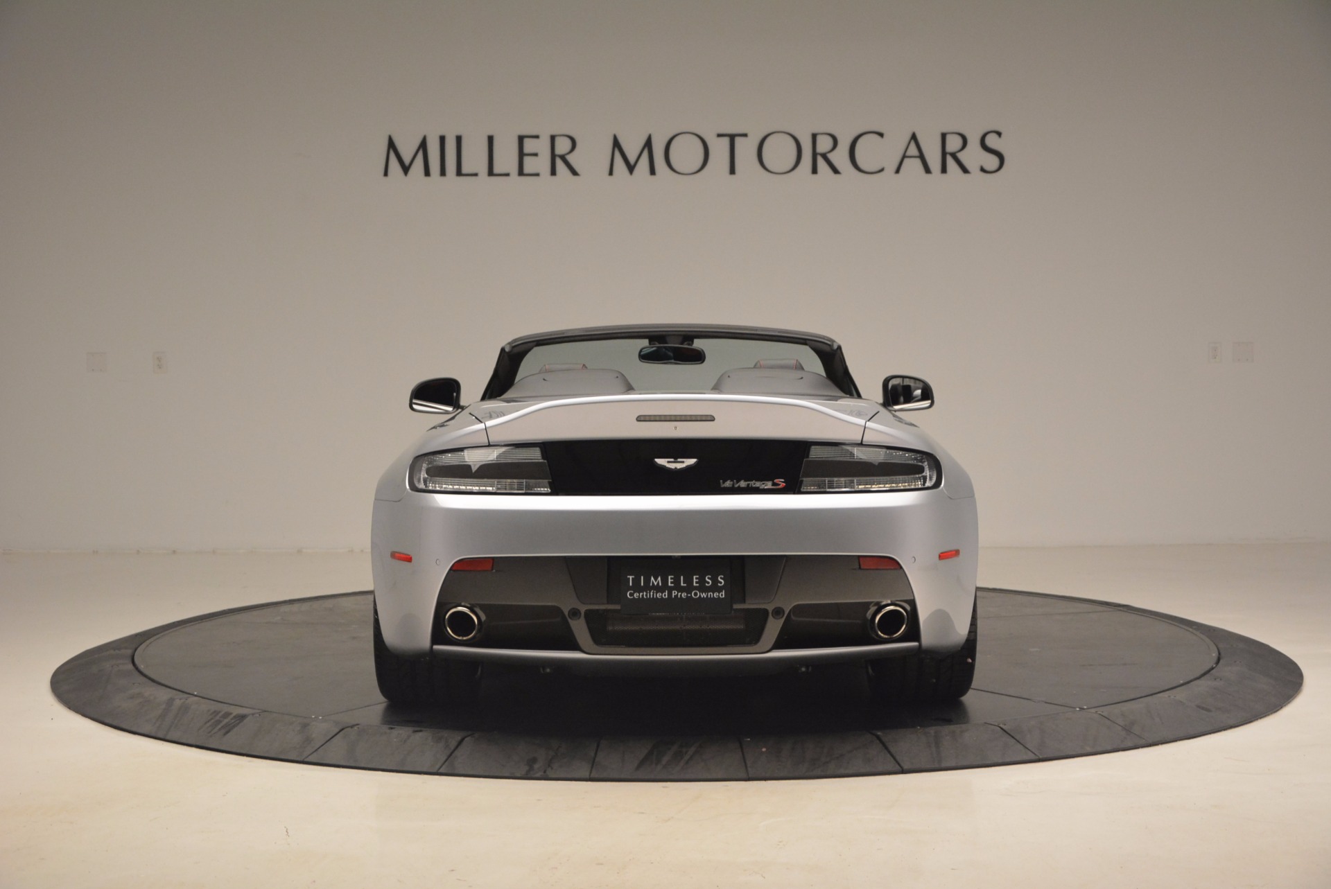Used-2015-Aston-Martin-V12-Vantage-S-Roadster