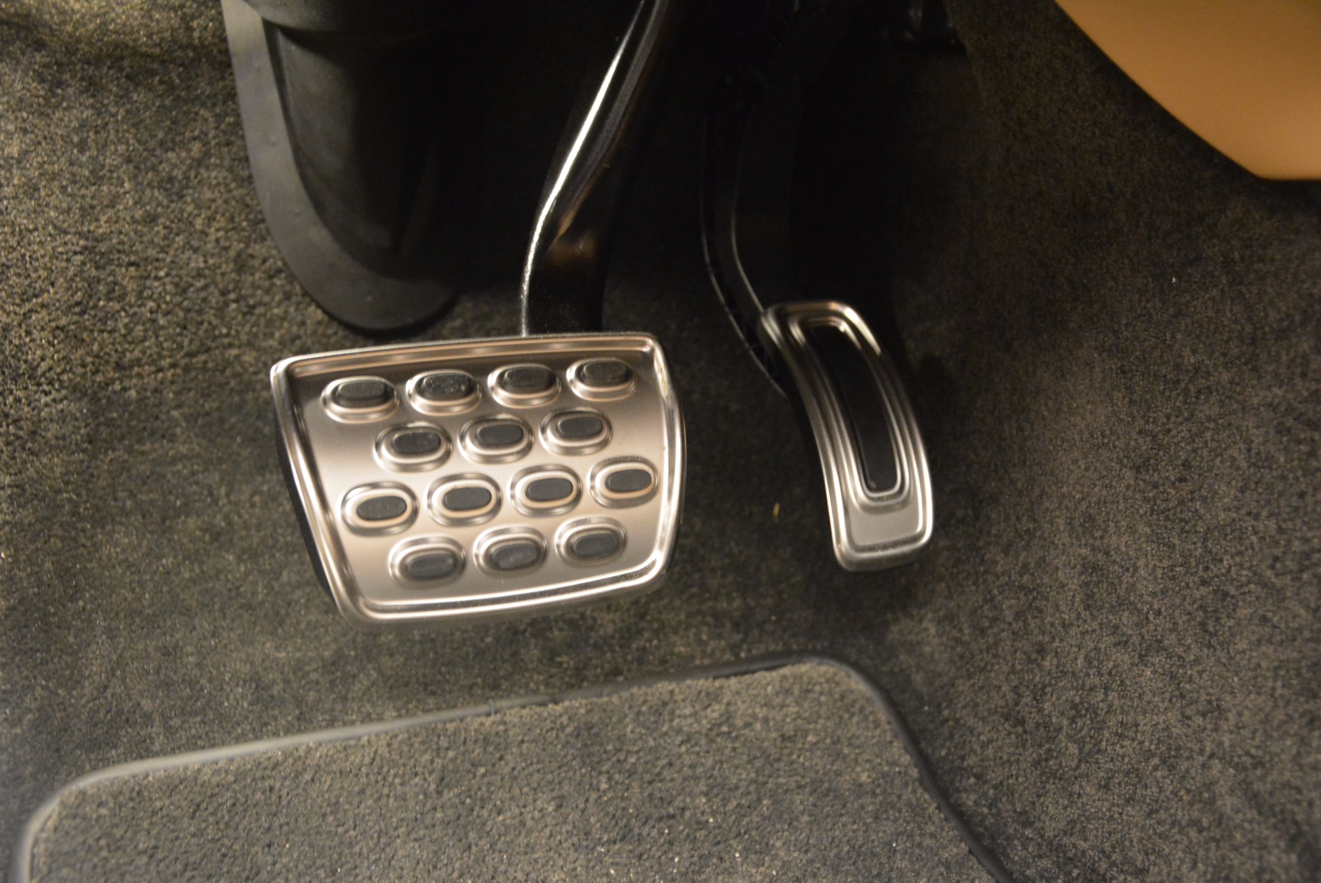 Used-2017-Bentley-Bentayga