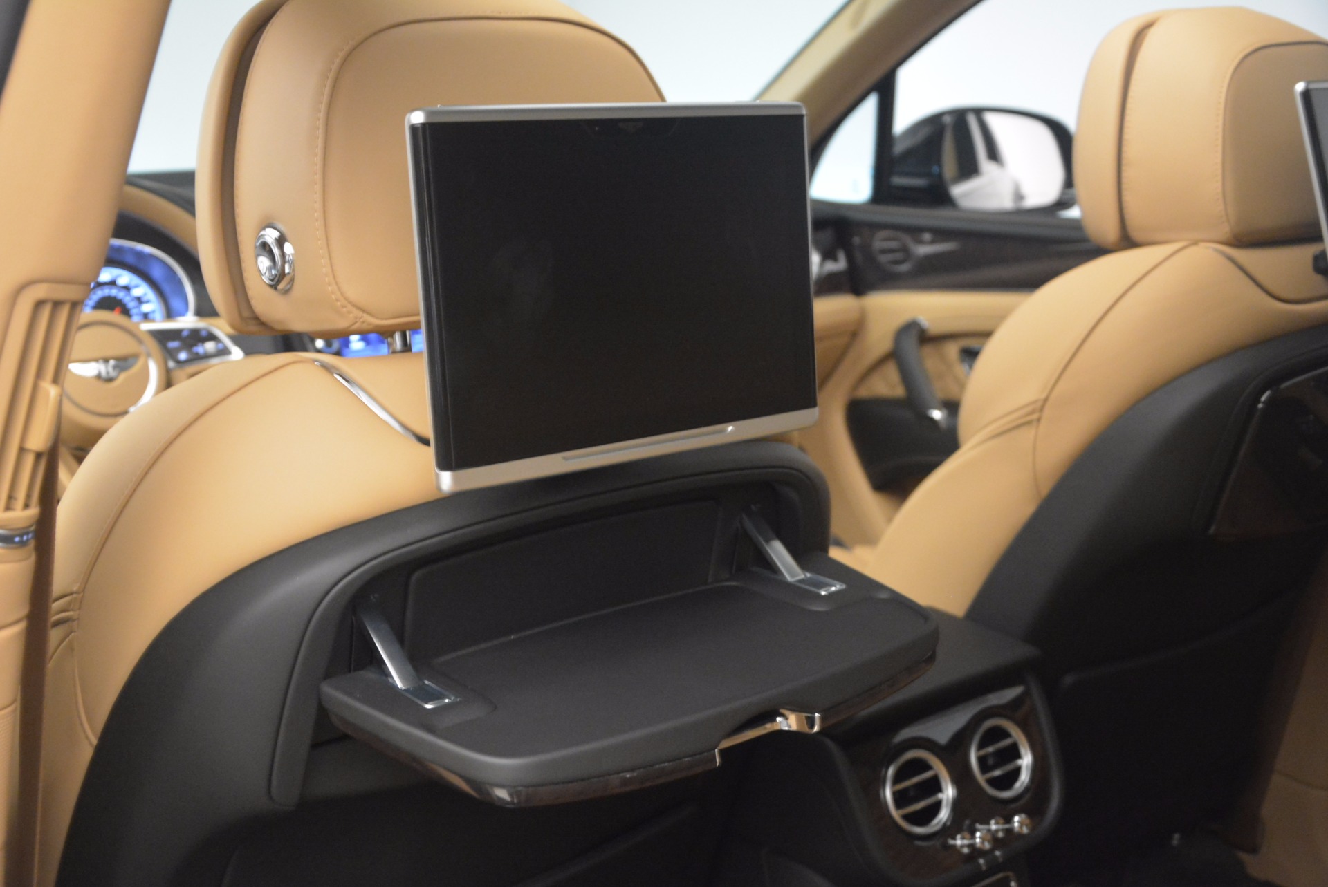 Used-2017-Bentley-Bentayga