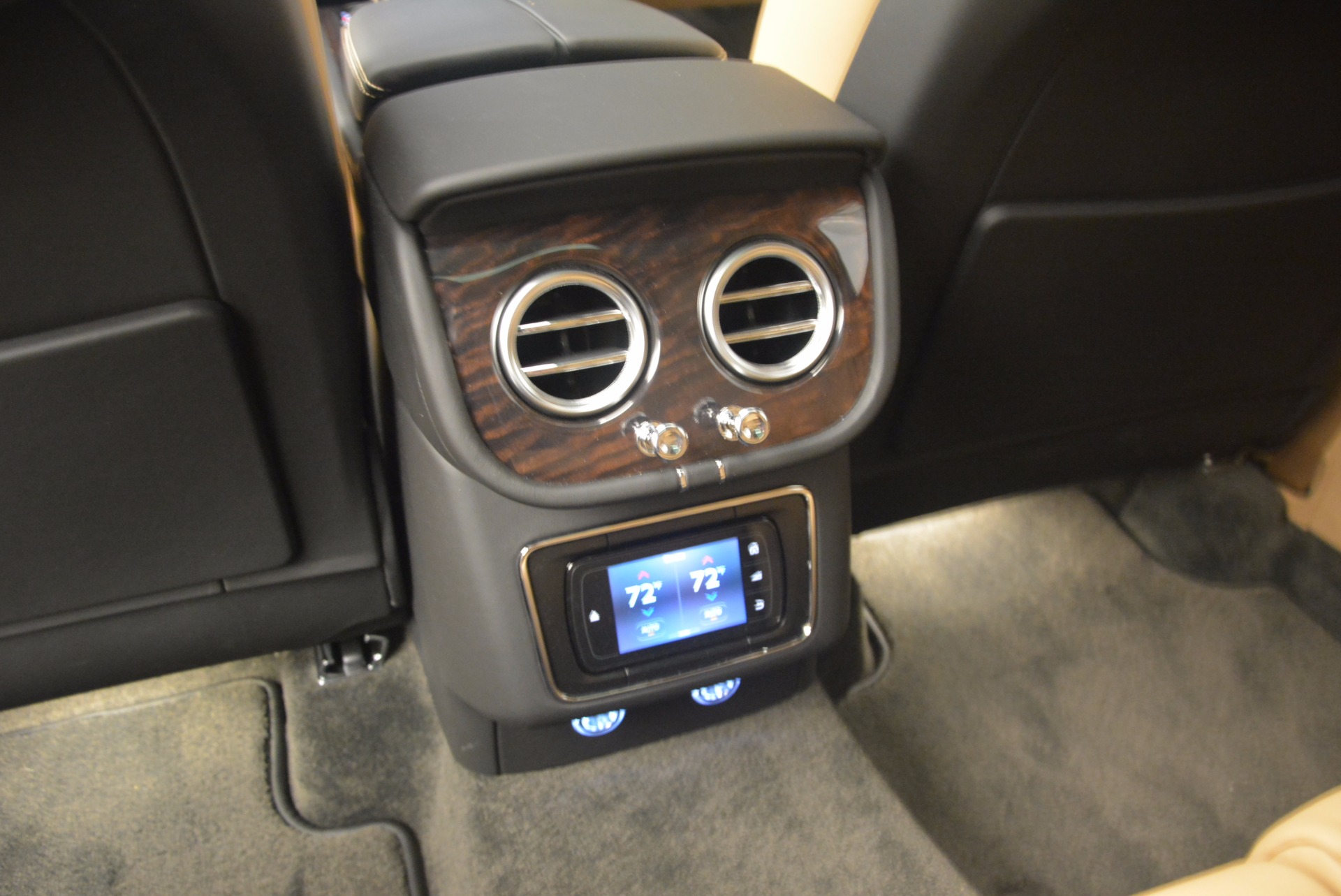 Used-2017-Bentley-Bentayga