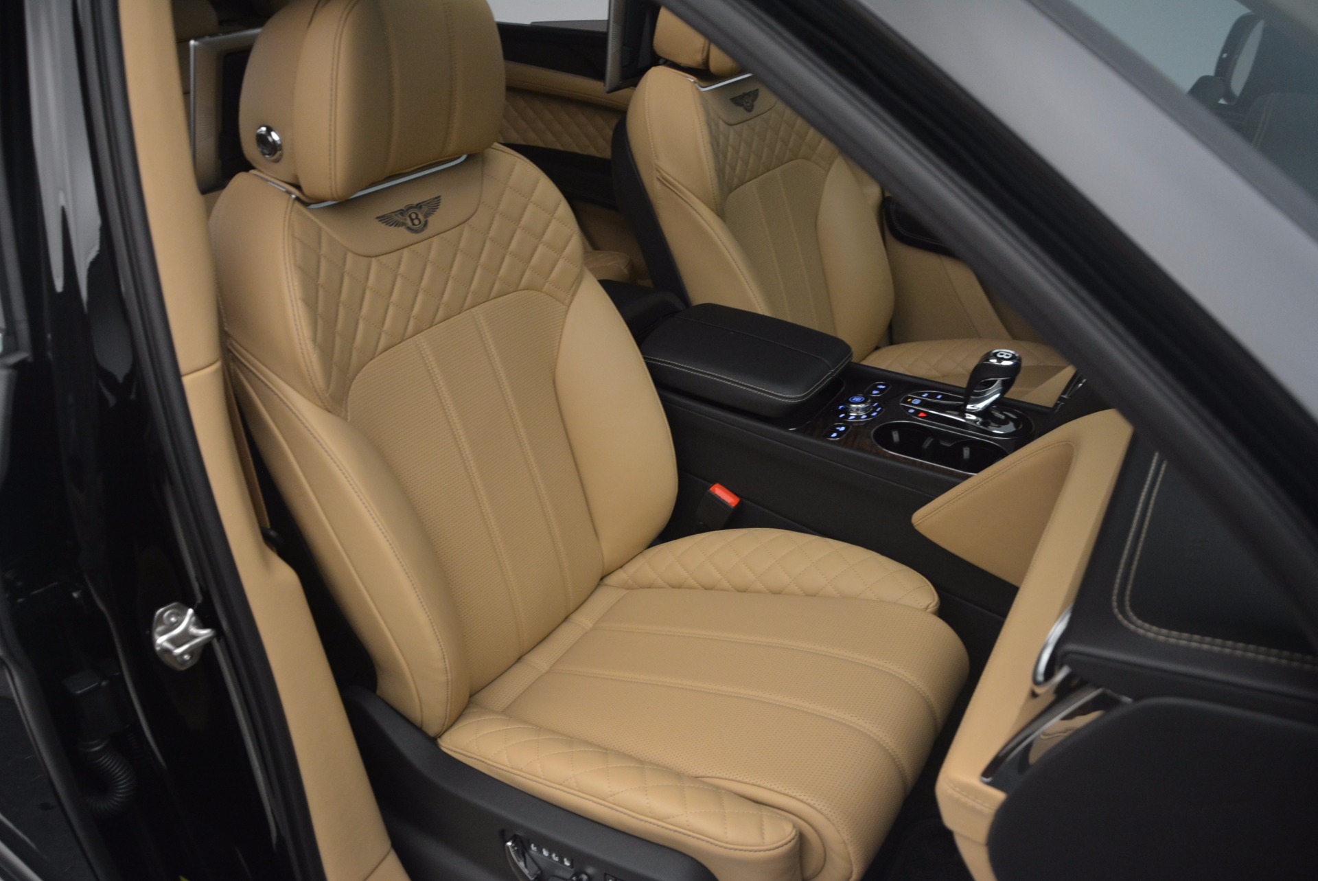 Used-2017-Bentley-Bentayga