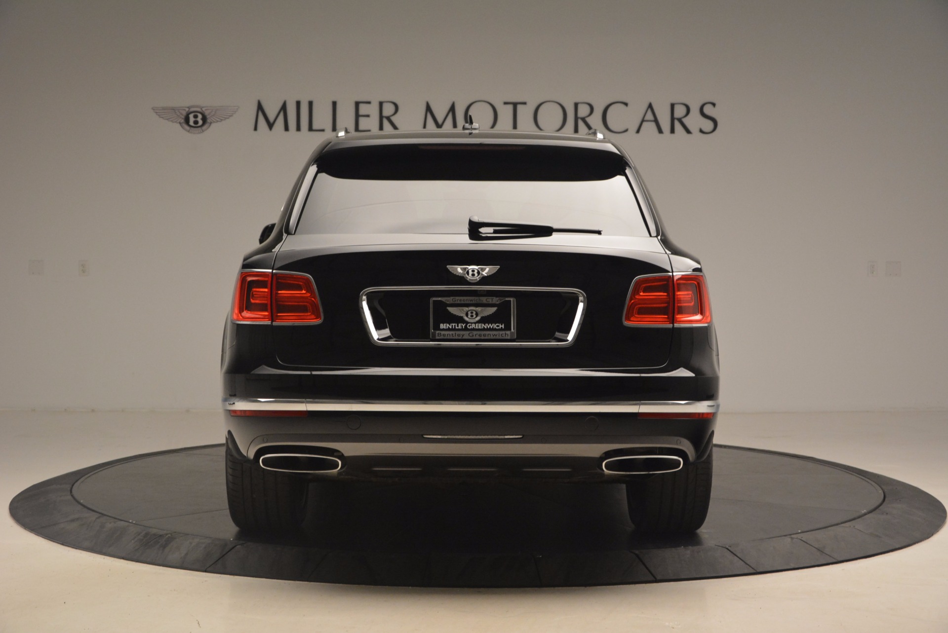 Used-2017-Bentley-Bentayga