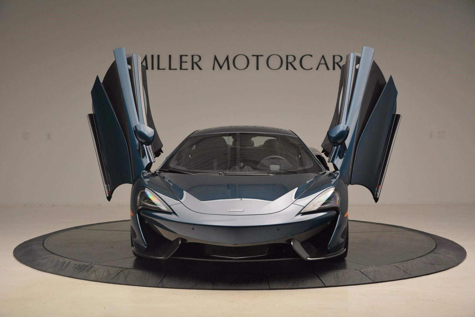 New-2017-McLaren-570S