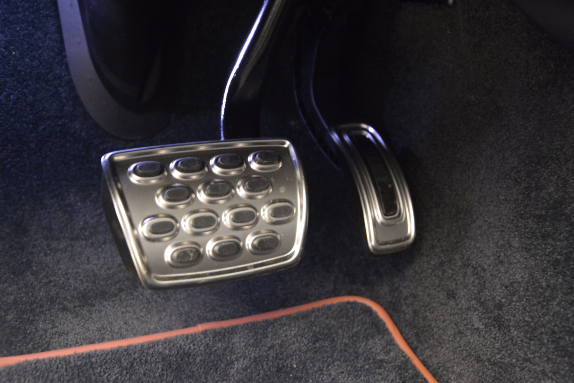 New-2018-Bentley-Bentayga-Onyx