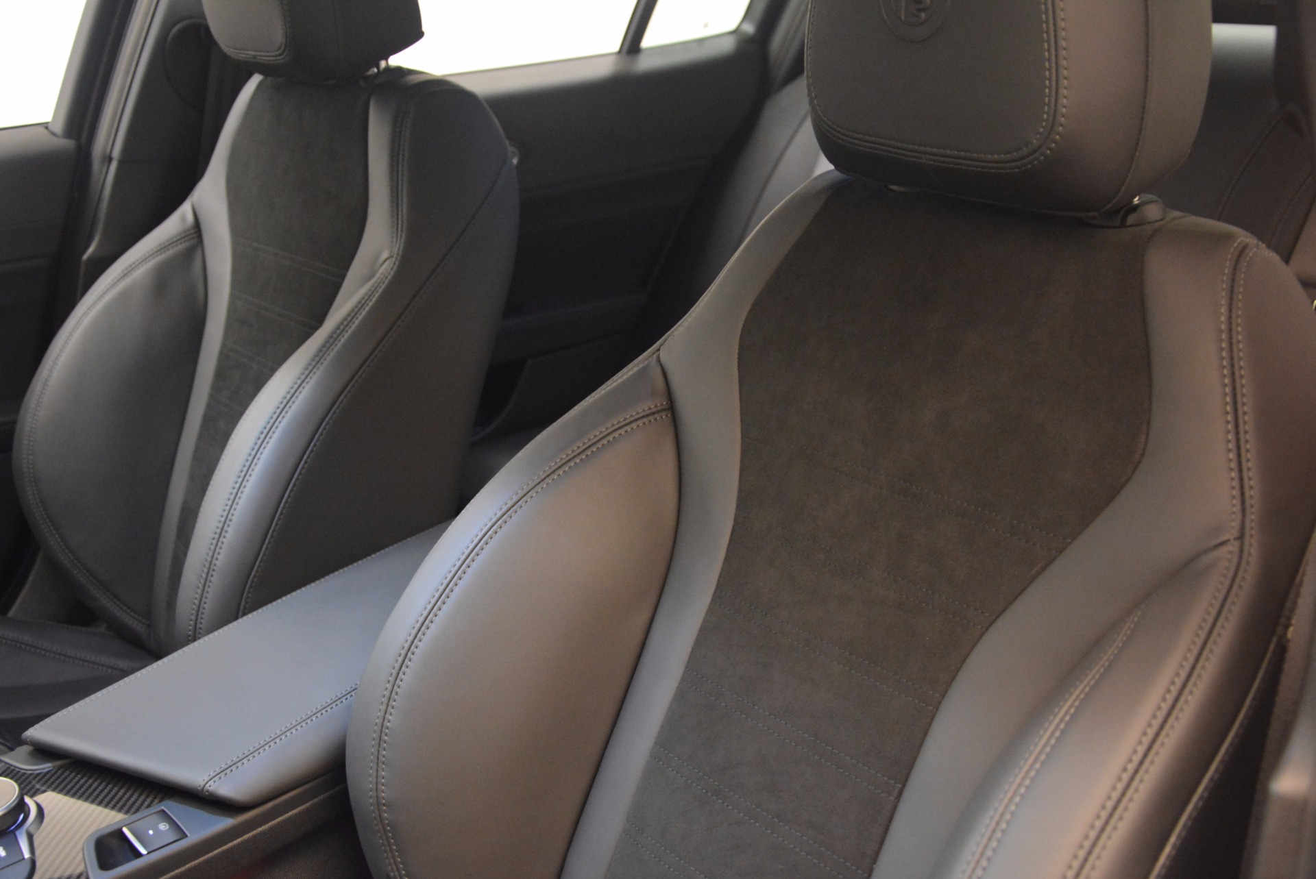 New-2017-Alfa-Romeo-Giulia-Quadrifoglio-Quadrifoglio