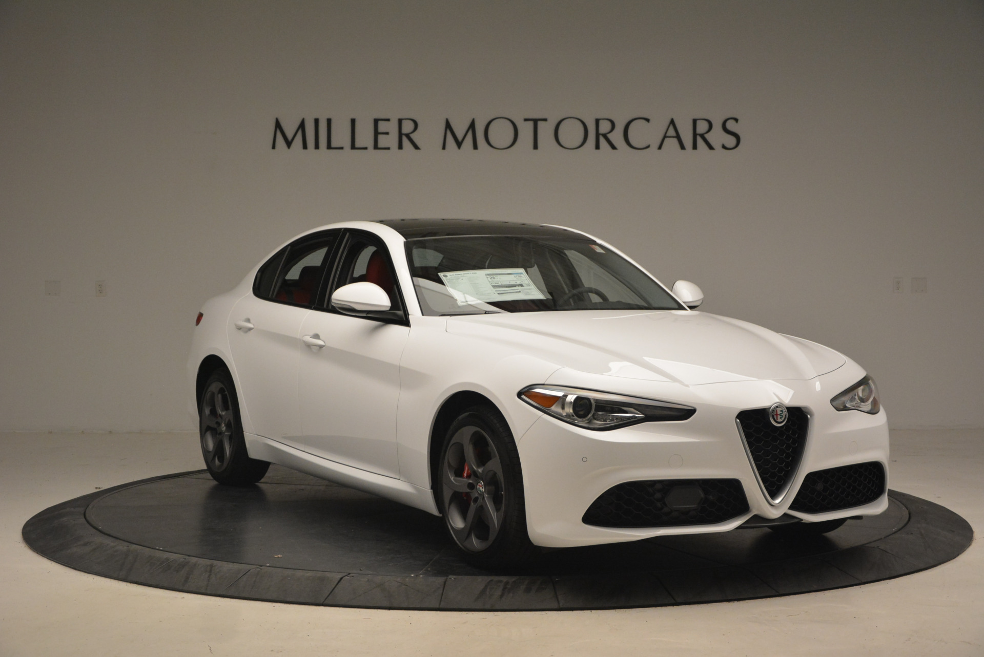 New-2017-Alfa-Romeo-Giulia-Ti-Q4