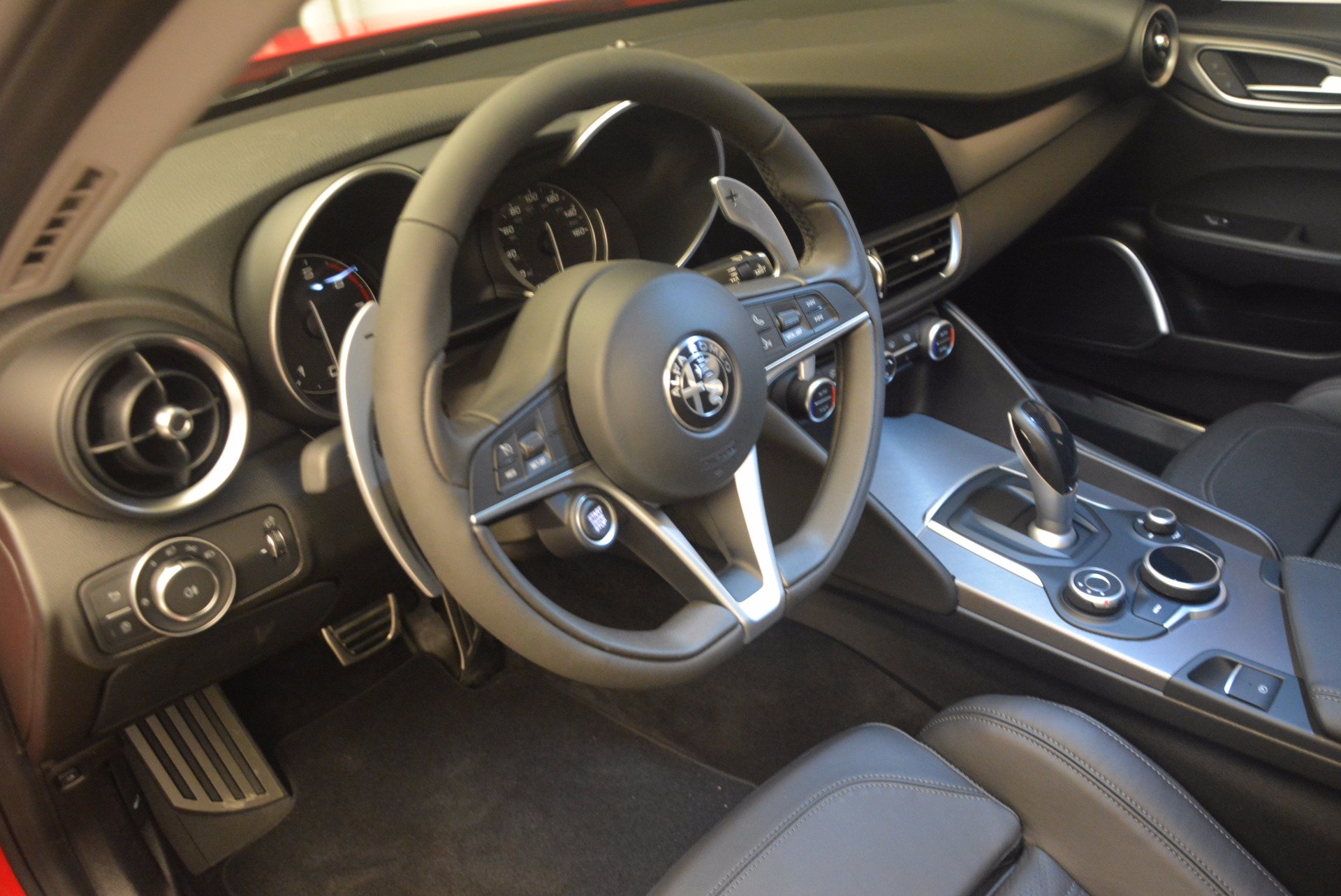 New-2017-Alfa-Romeo-Giulia-Ti-Sport-Q4