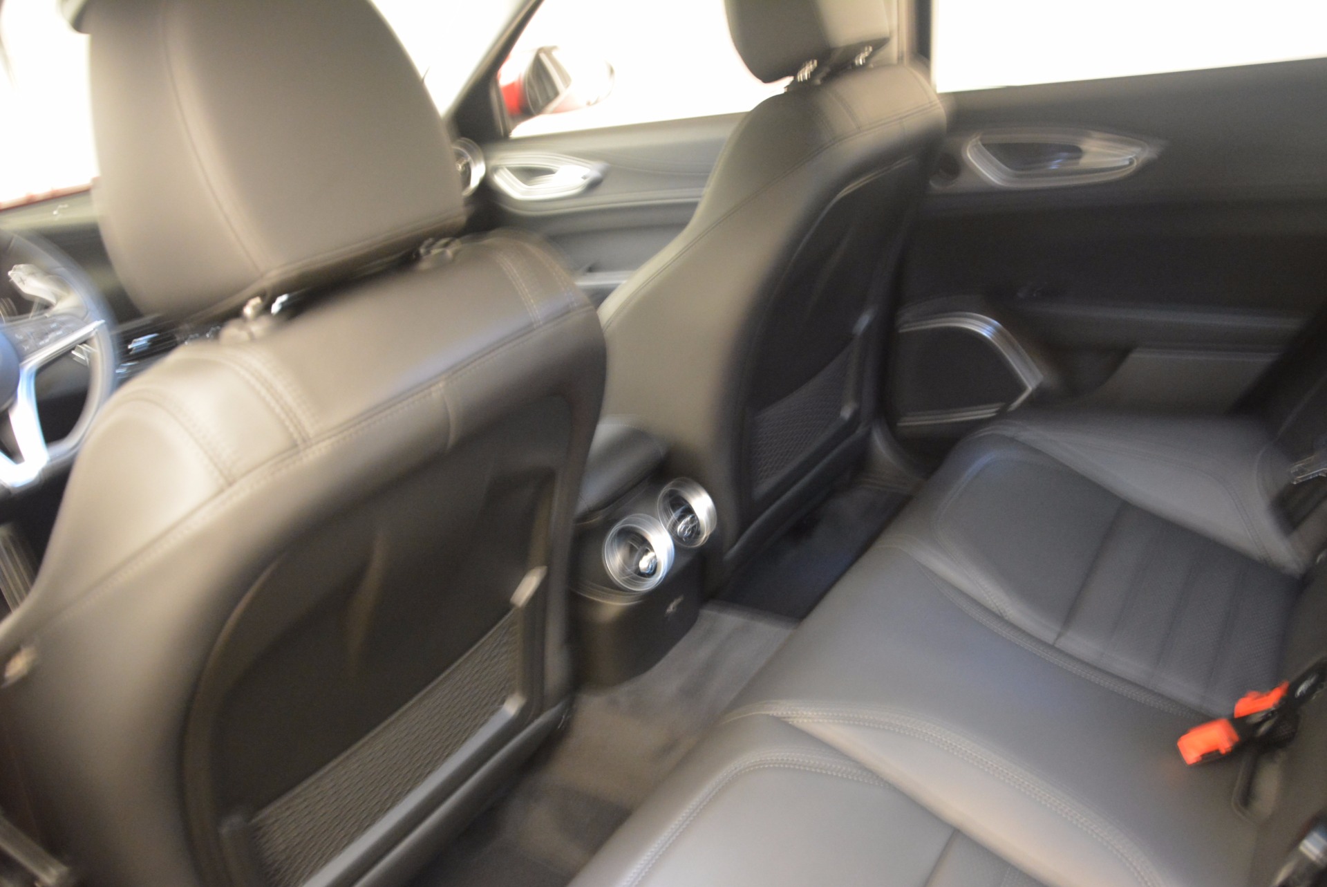 New-2017-Alfa-Romeo-Giulia-Ti-Sport-Q4