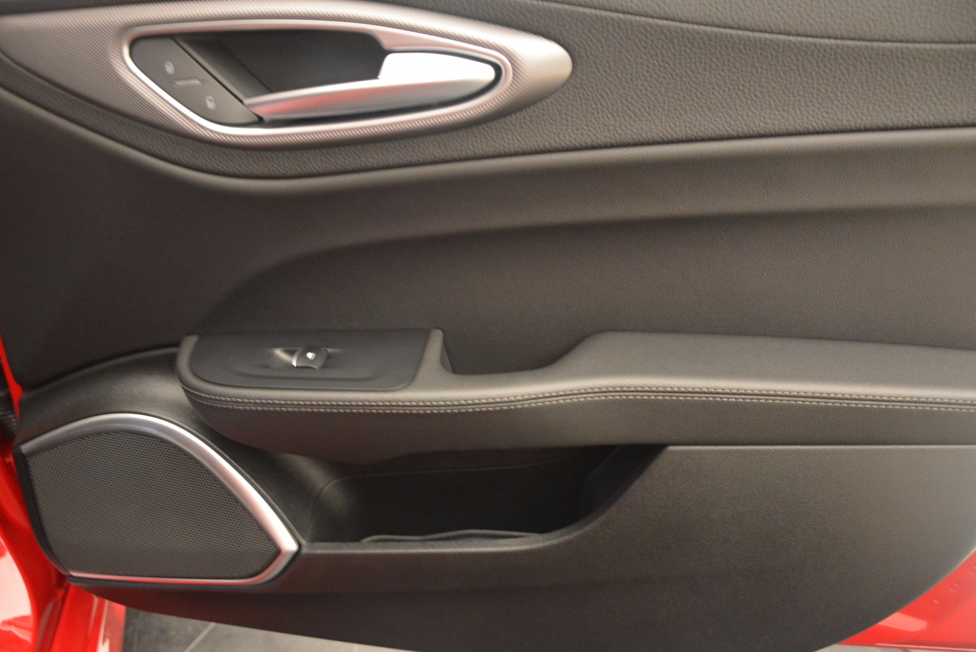 New-2017-Alfa-Romeo-Giulia-Ti-Sport-Q4