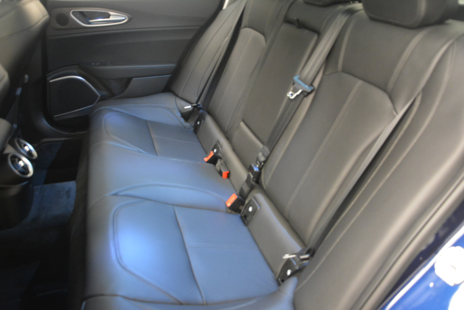 New-2017-Alfa-Romeo-Giulia-Ti-Q4