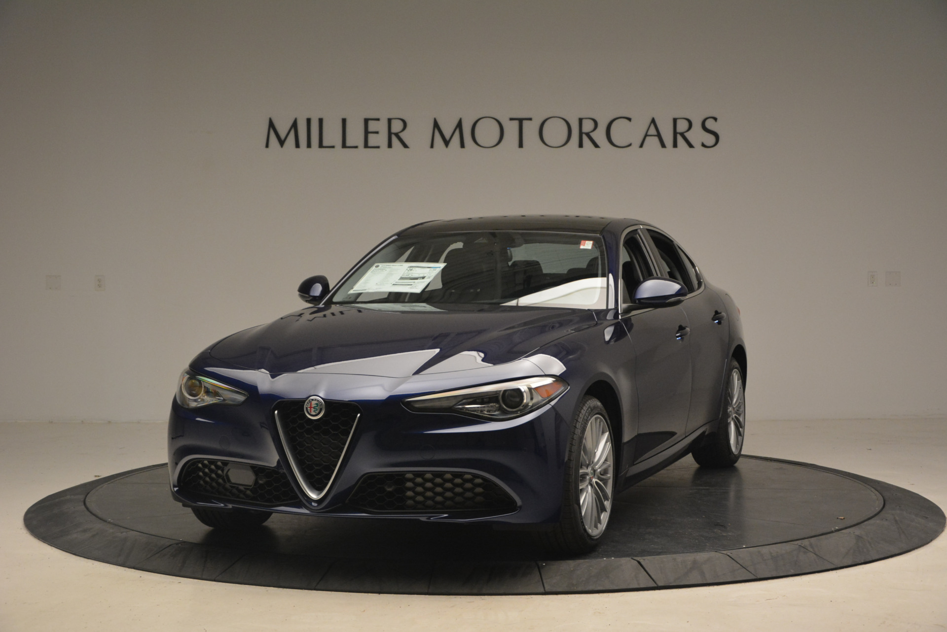 New-2017-Alfa-Romeo-Giulia-Ti-Q4