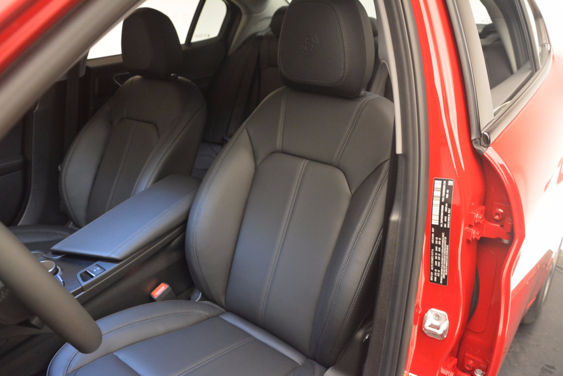 New-2017-Alfa-Romeo-Giulia-Q4