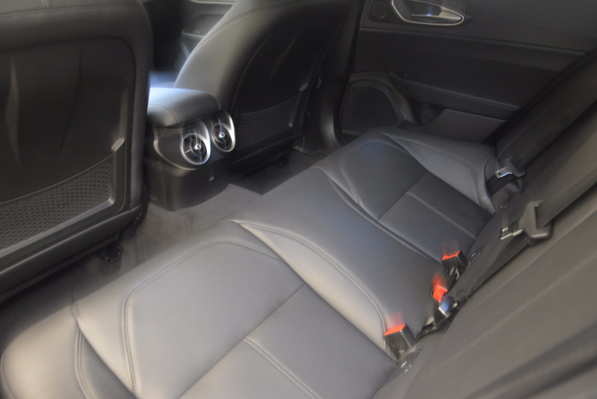 New-2017-Alfa-Romeo-Giulia-Q4