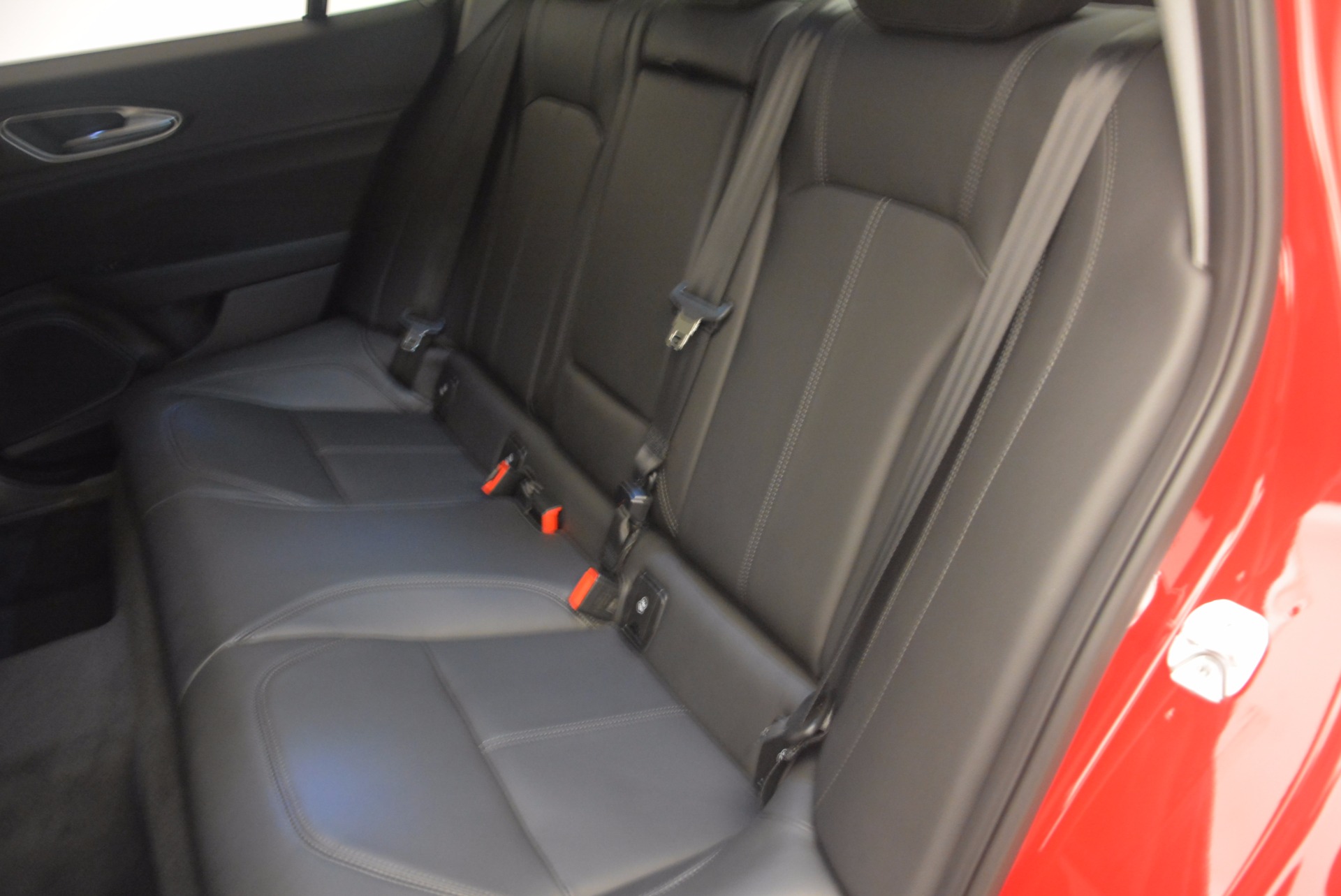 New-2017-Alfa-Romeo-Giulia-Q4