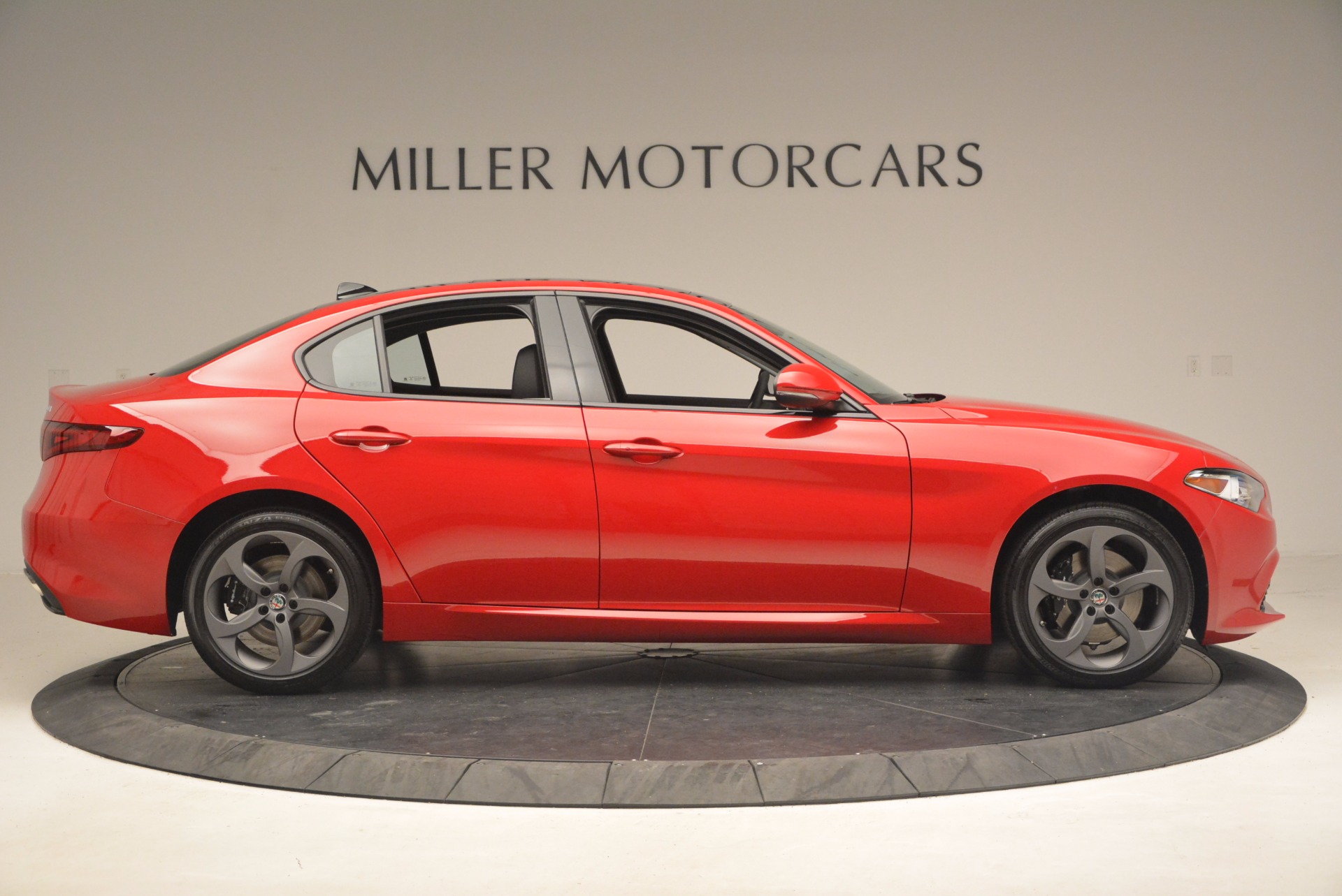 New-2017-Alfa-Romeo-Giulia-Q4