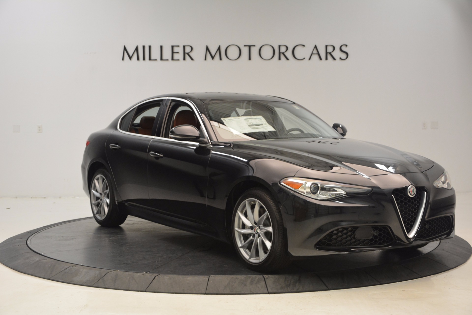 New-2017-Alfa-Romeo-Giulia-Ti-Q4