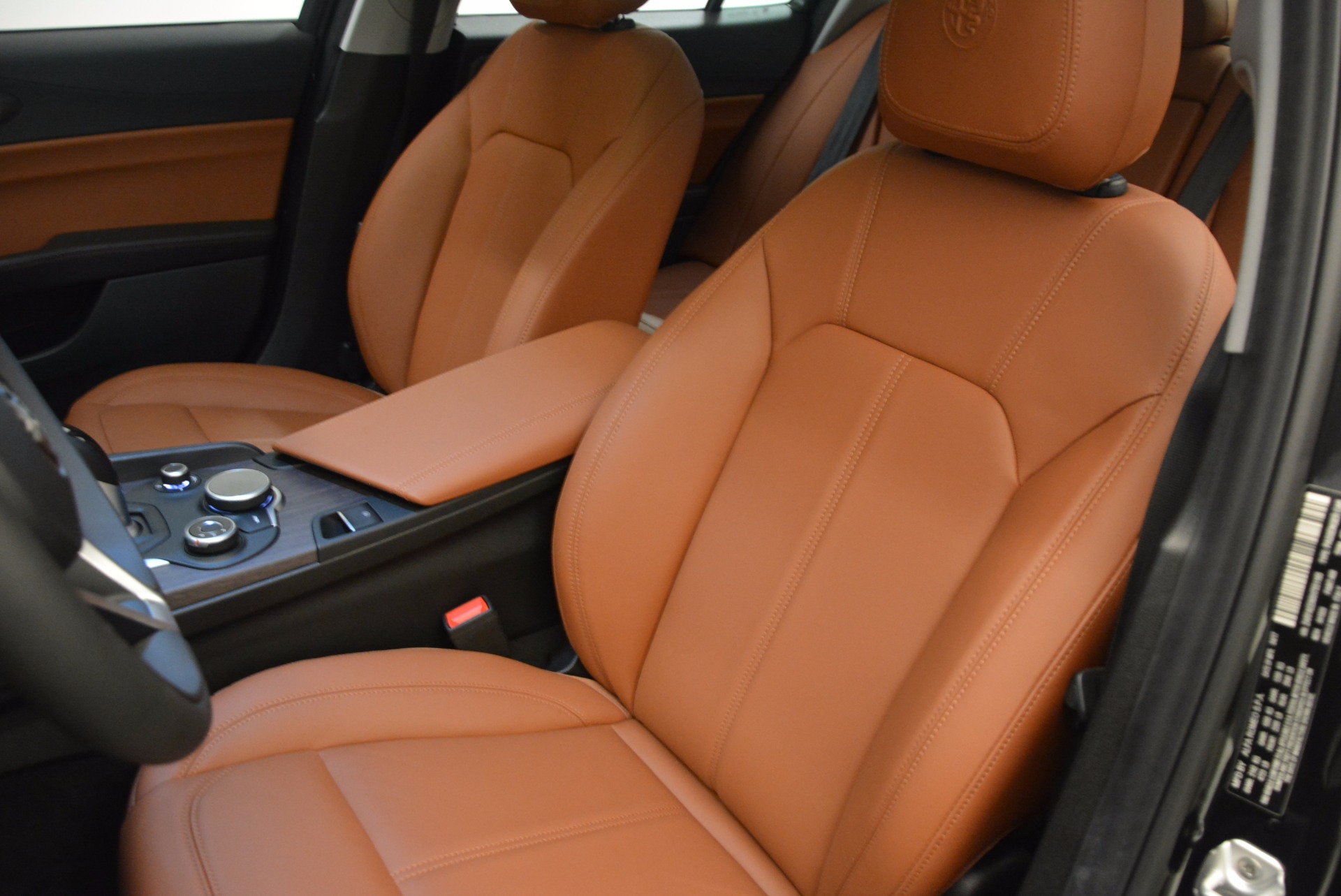 New-2017-Alfa-Romeo-Giulia-Ti-Q4