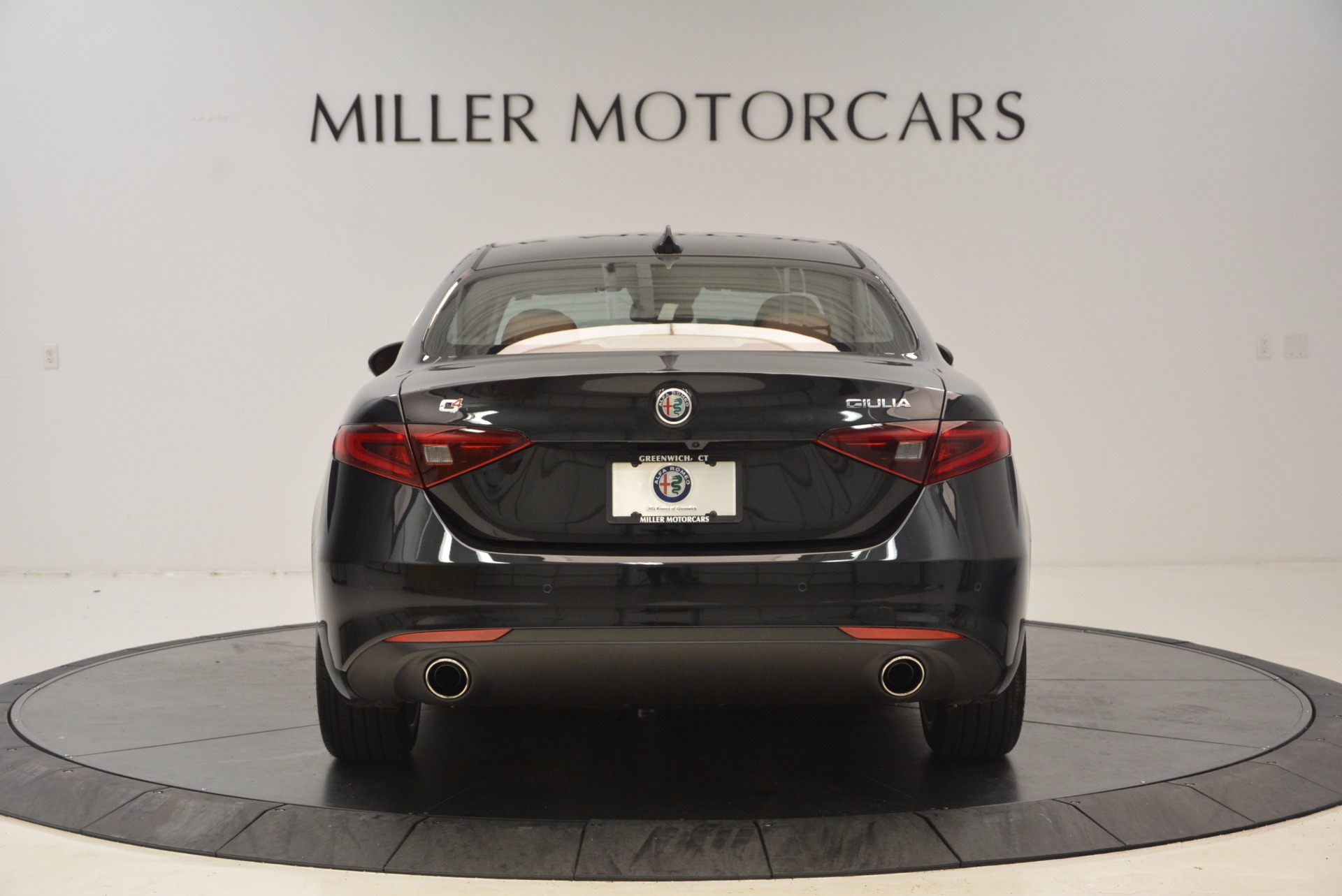 New-2017-Alfa-Romeo-Giulia-Ti-Q4