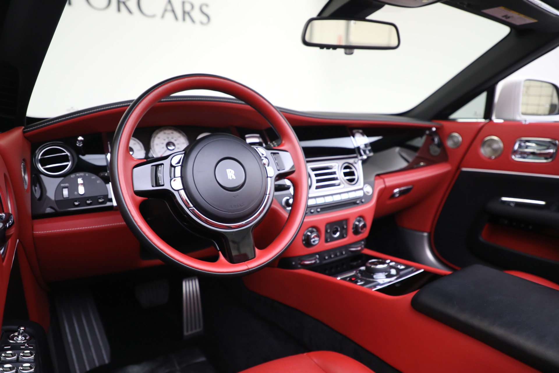 Used-2018-Rolls-Royce-Black-Badge-Dawn