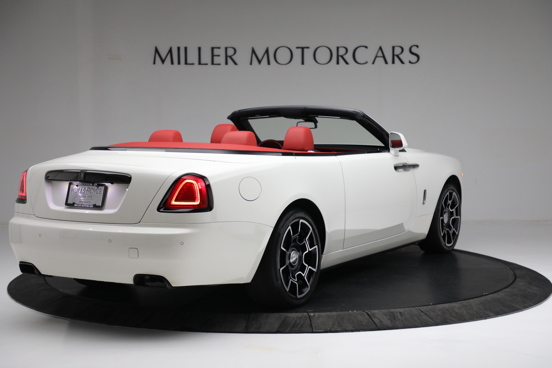 Used-2018-Rolls-Royce-Black-Badge-Dawn