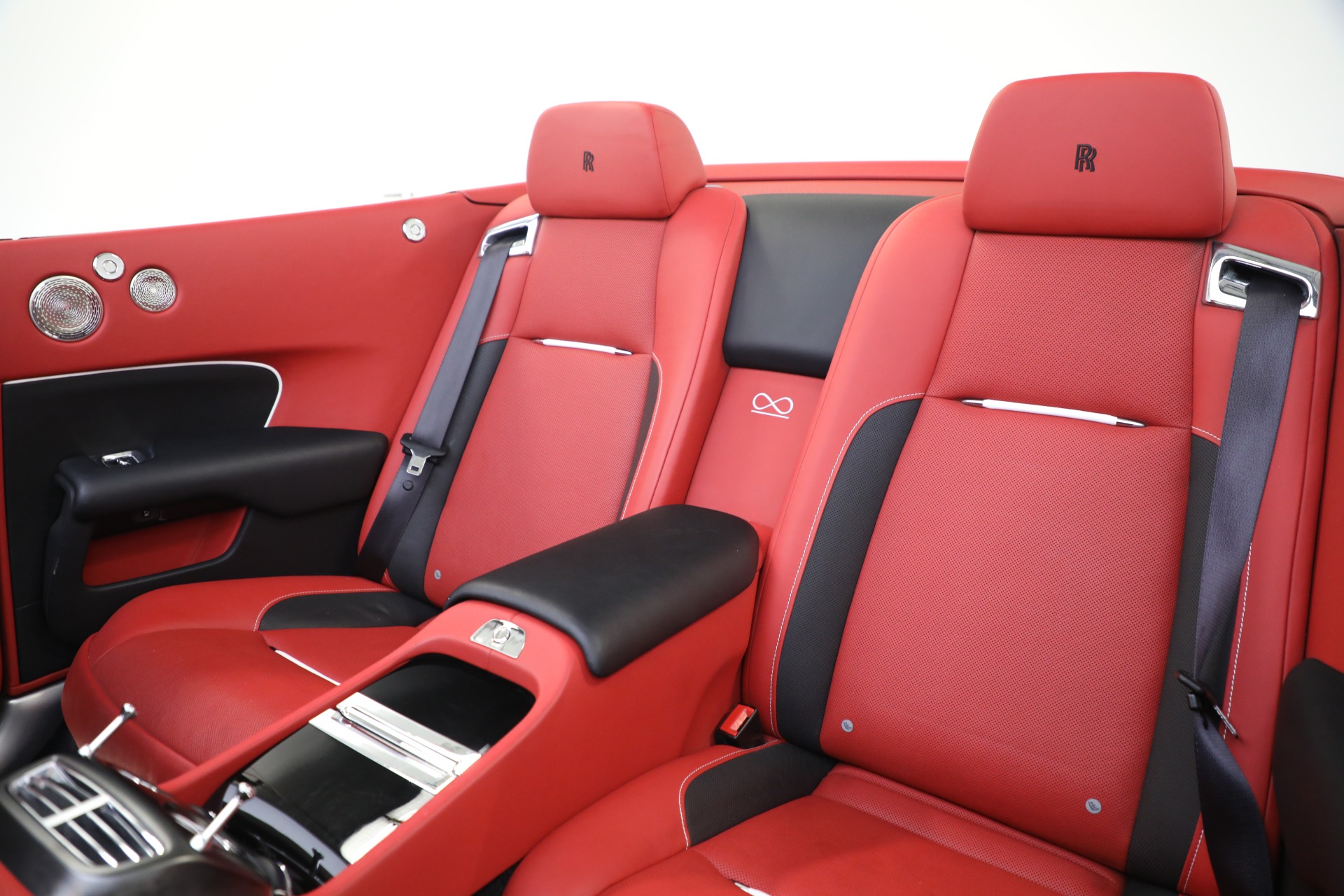 Used-2018-Rolls-Royce-Black-Badge-Dawn