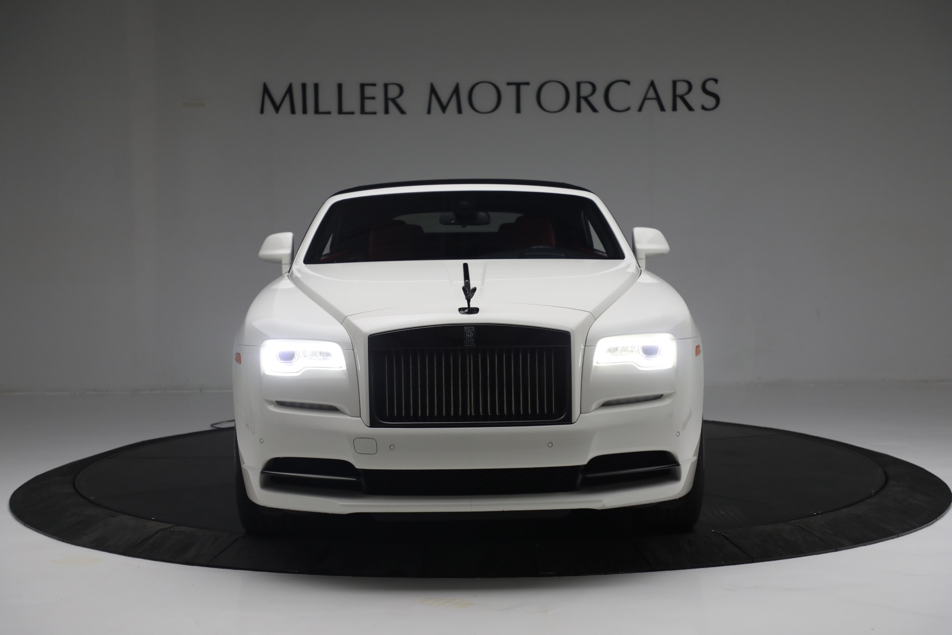 Used-2018-Rolls-Royce-Black-Badge-Dawn