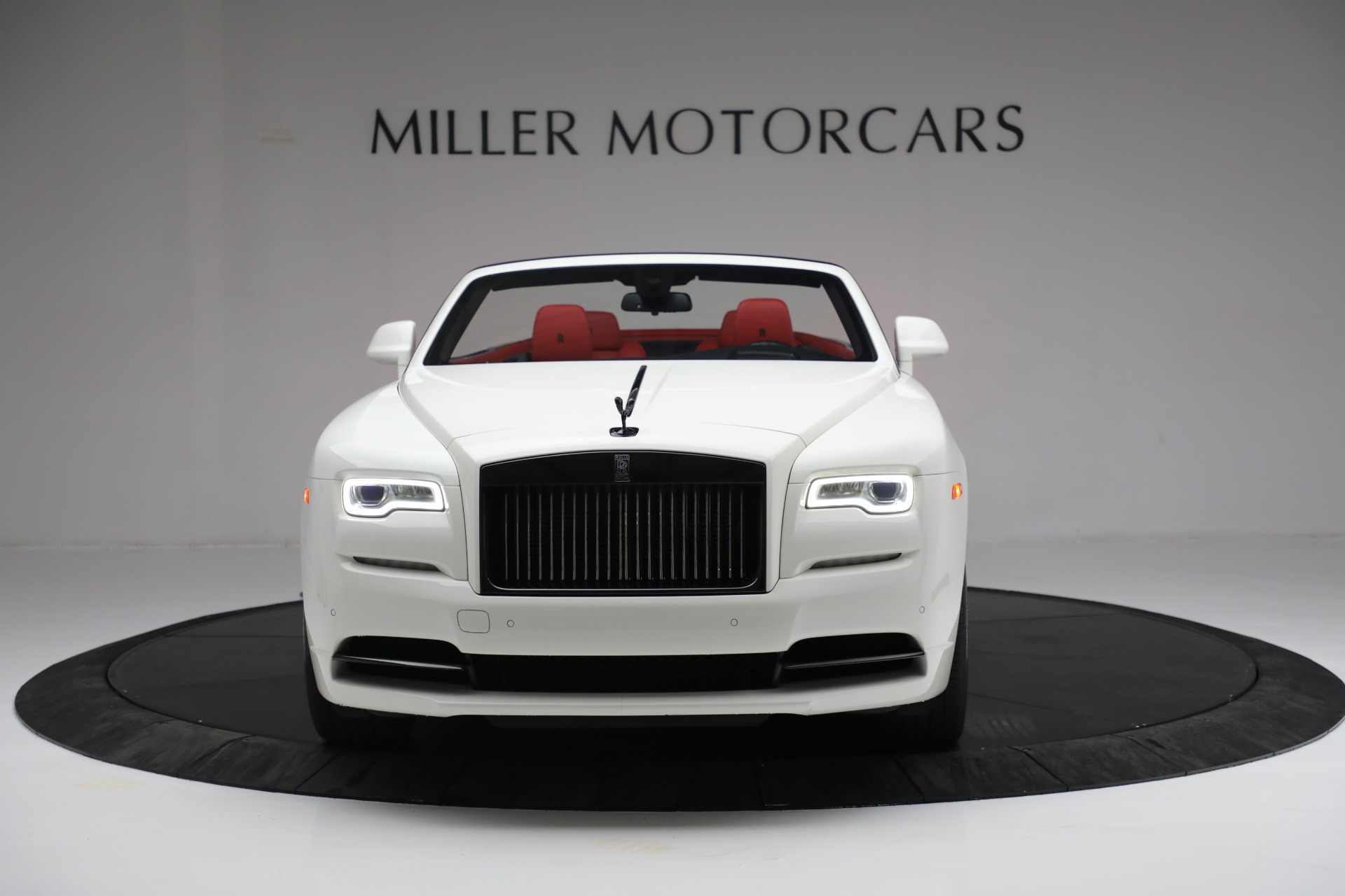 Used-2018-Rolls-Royce-Black-Badge-Dawn