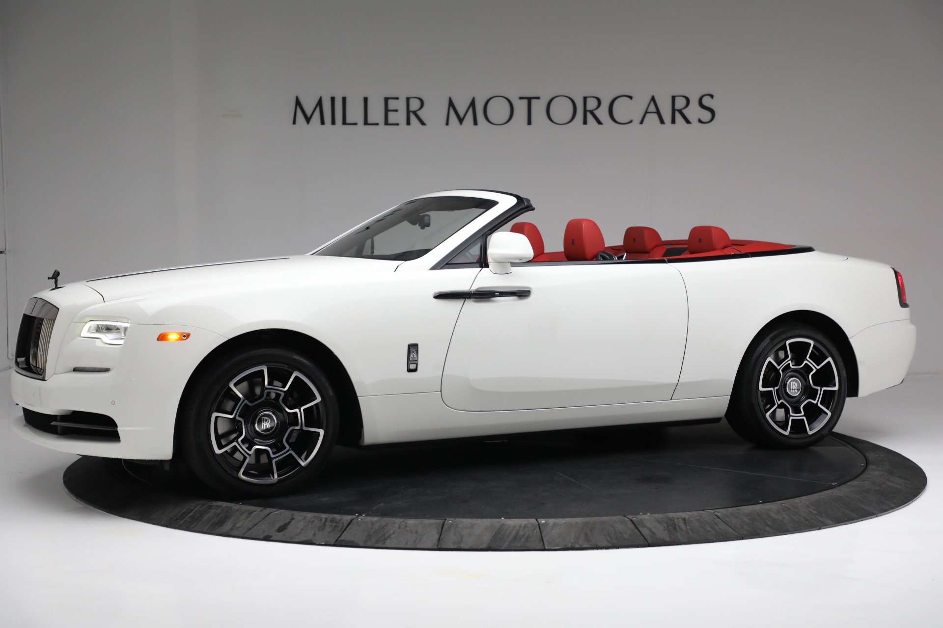 Used-2018-Rolls-Royce-Black-Badge-Dawn