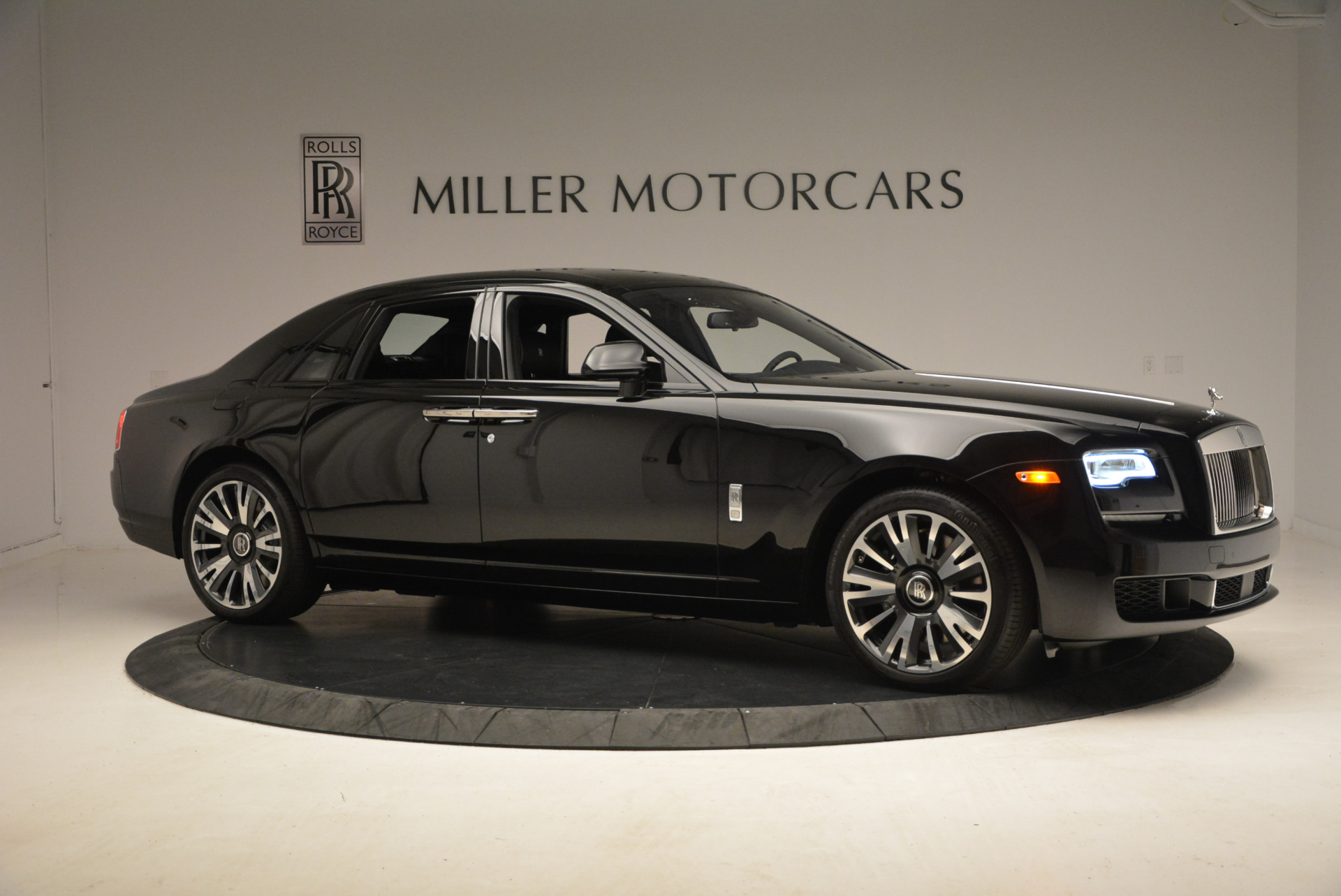 New-2018-Rolls-Royce-Ghost