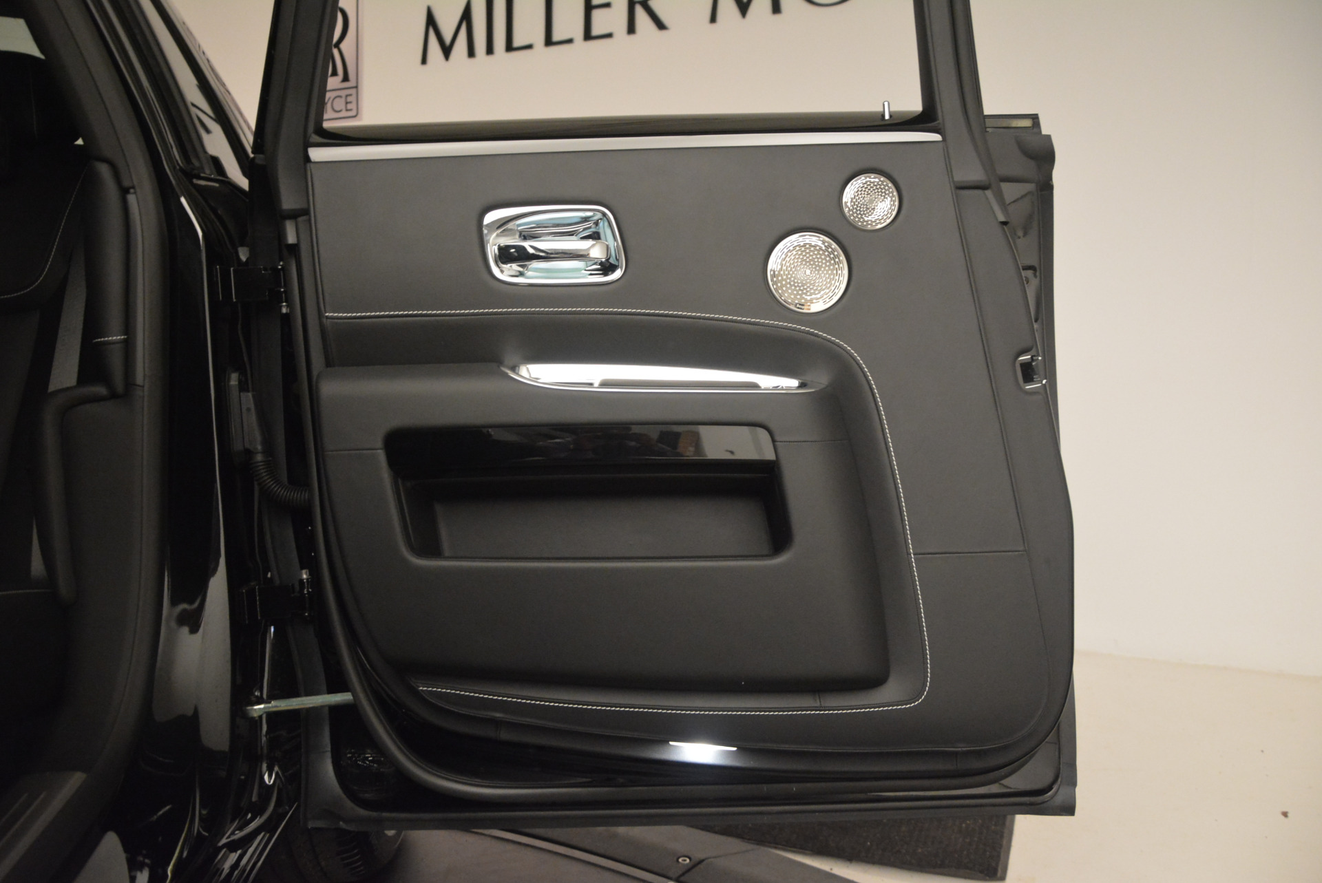 New-2018-Rolls-Royce-Ghost