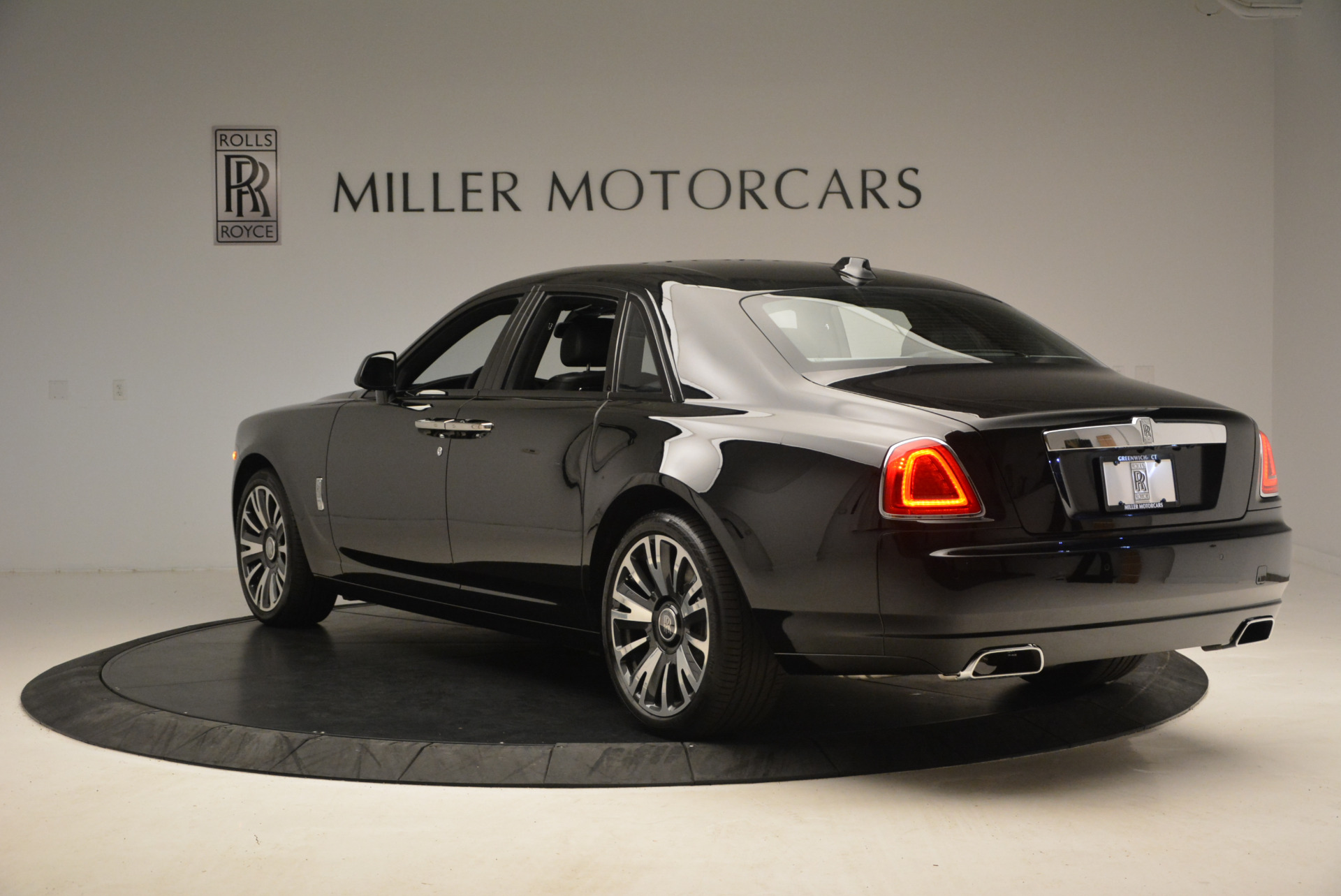 New-2018-Rolls-Royce-Ghost