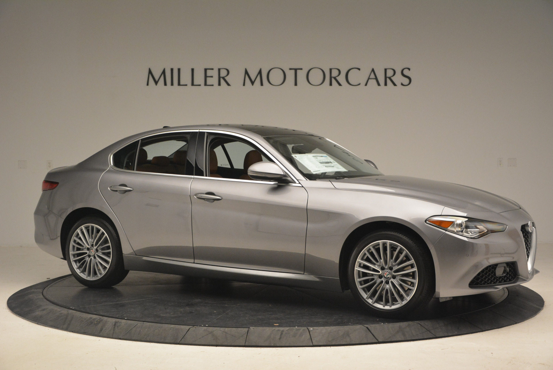 New-2017-Alfa-Romeo-Giulia-Ti-Q4