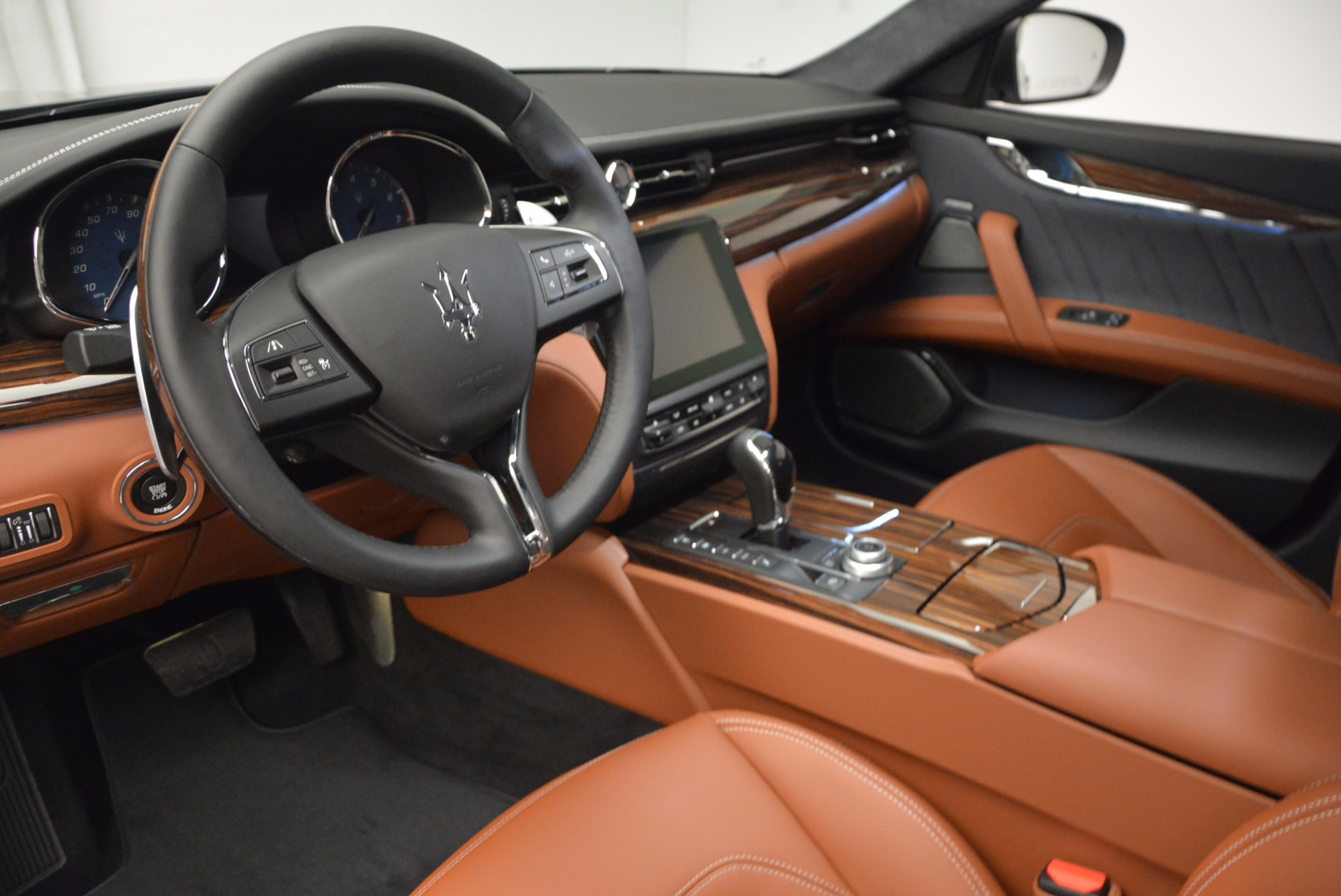 New-2017-Maserati-Quattroporte-S-Q4-GranLusso