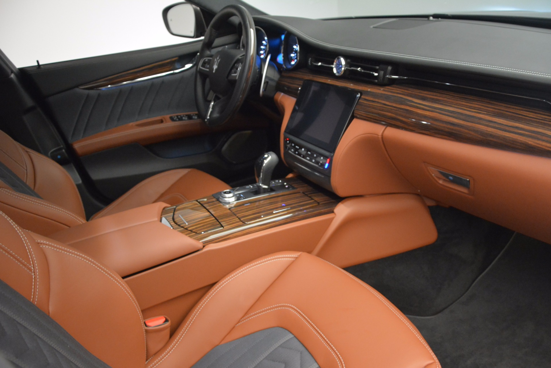 New-2017-Maserati-Quattroporte-S-Q4-GranLusso