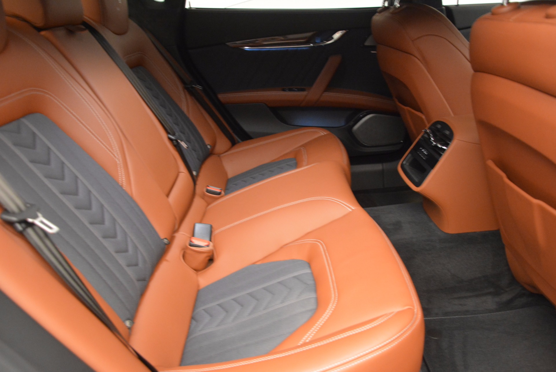 New-2017-Maserati-Quattroporte-S-Q4-GranLusso