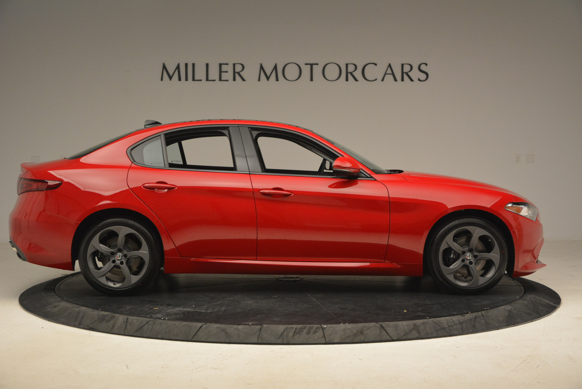 New-2017-Alfa-Romeo-Giulia-Q4