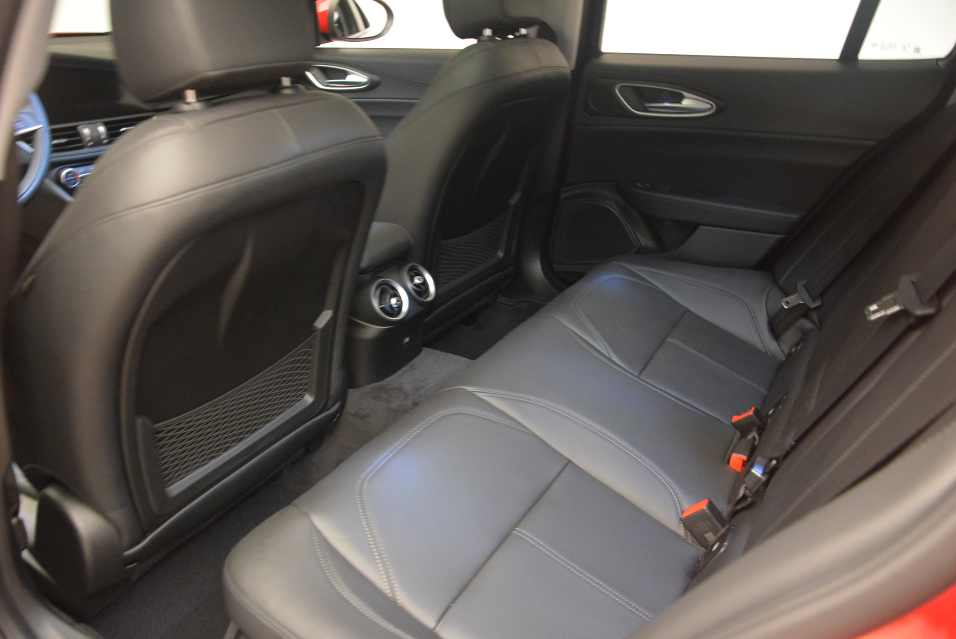 New-2017-Alfa-Romeo-Giulia-Q4